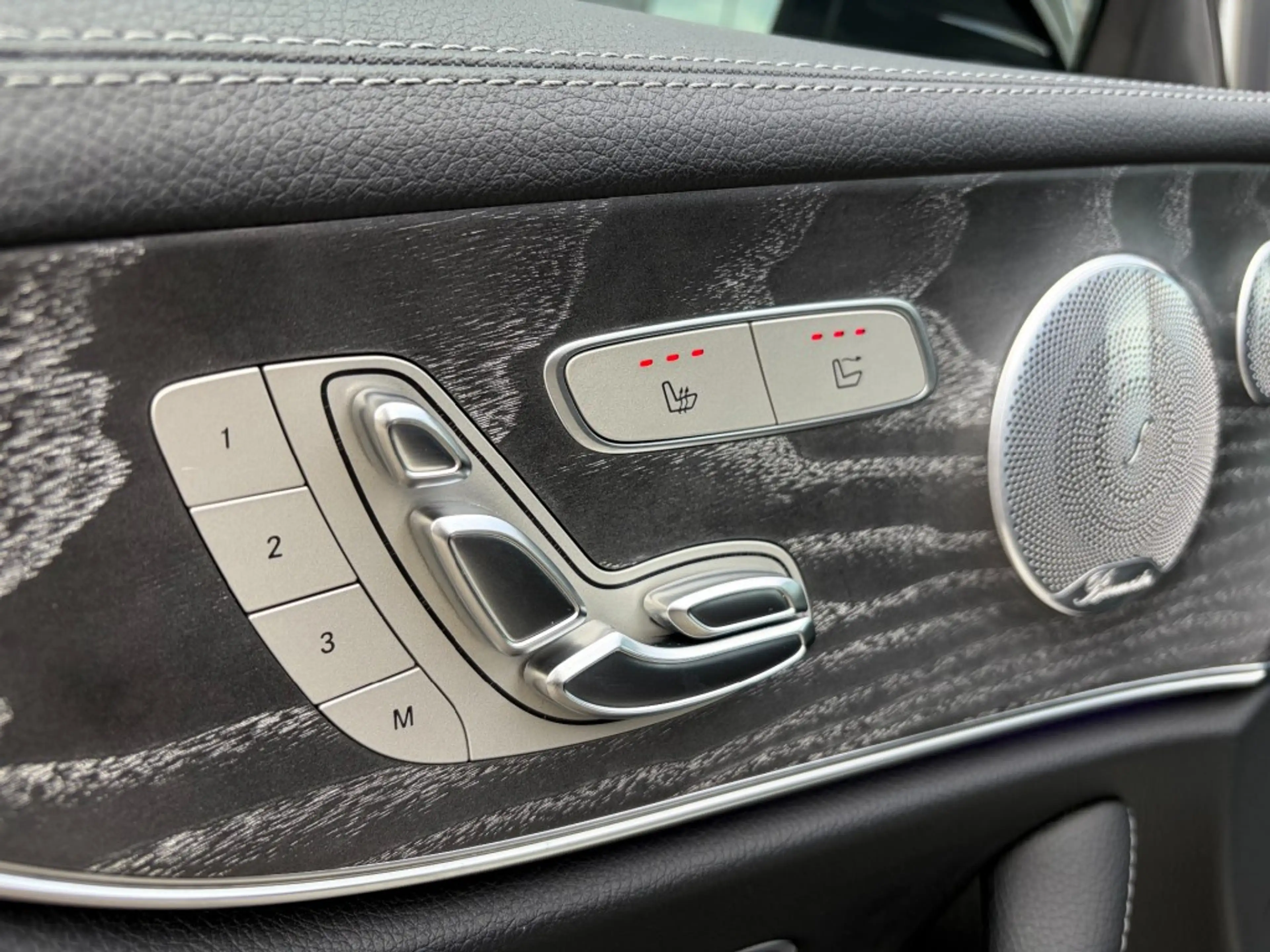 Mercedes-Benz E 450 CABRIO 4M. - AMG L. -  BURMESTER - 19 INCH — photo 31