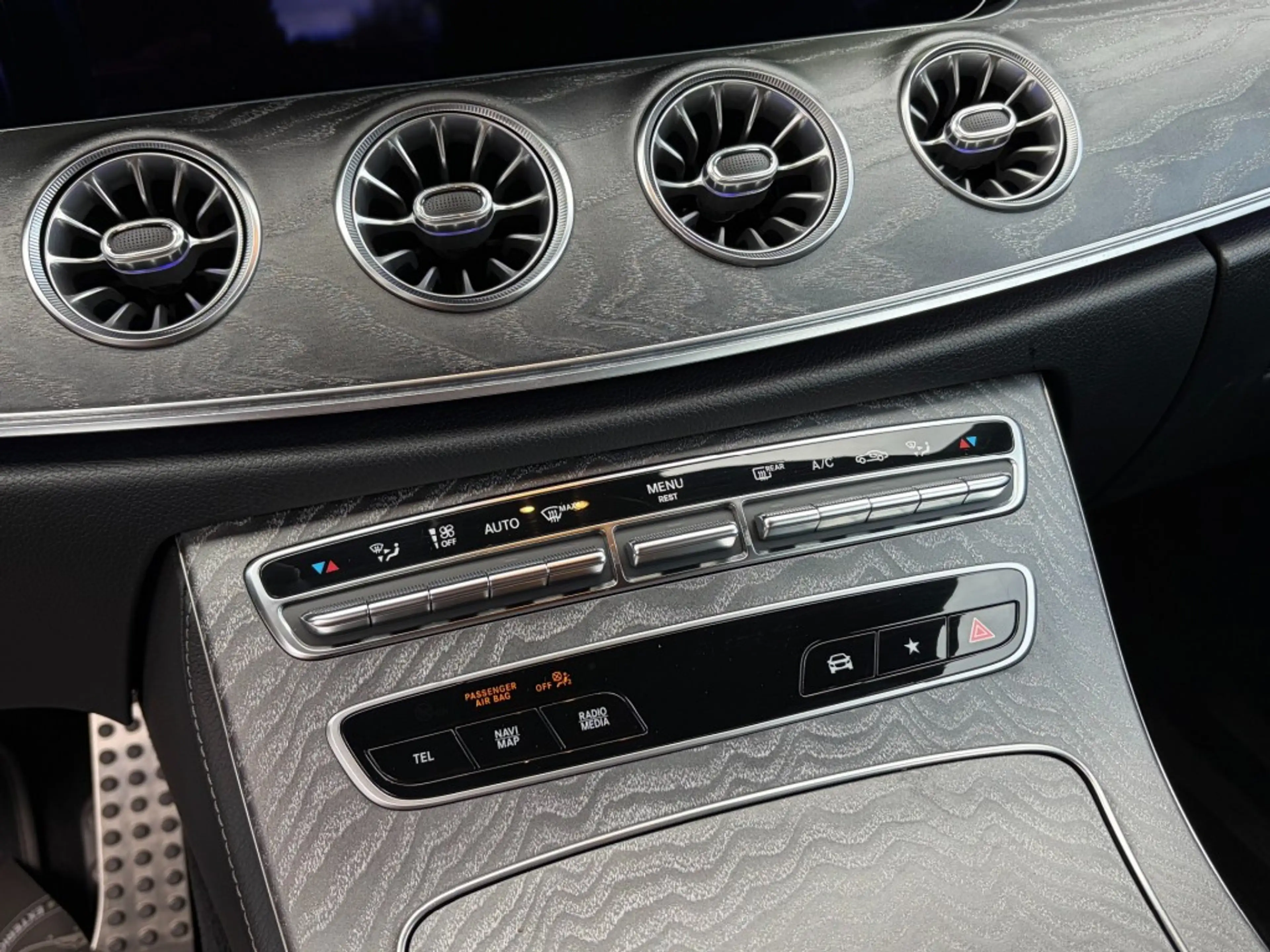 Mercedes-Benz E 450 CABRIO 4M. - AMG L. -  BURMESTER - 19 INCH — photo 14
