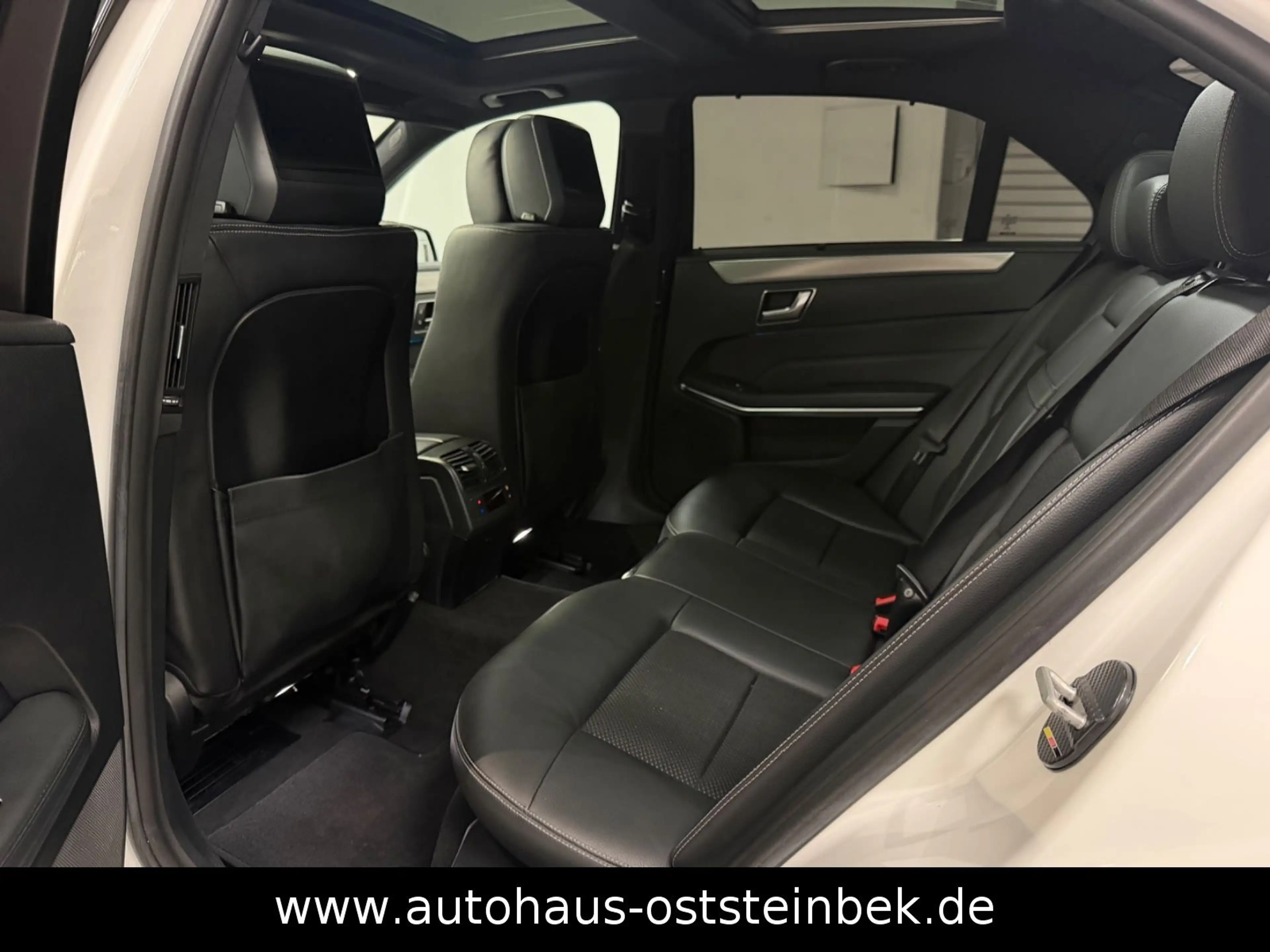 Mercedes-Benz E 350 BLUETEC AMG-LINE/PANO/LED/DISTRONIC/PDC/SH — photo 13