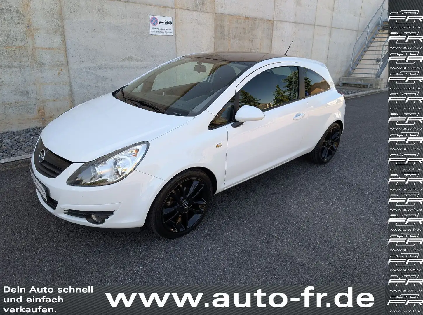 Opel Corsa D ColorEdition 1,4 Benzin 90PS Sitzheizung Weiß - 1