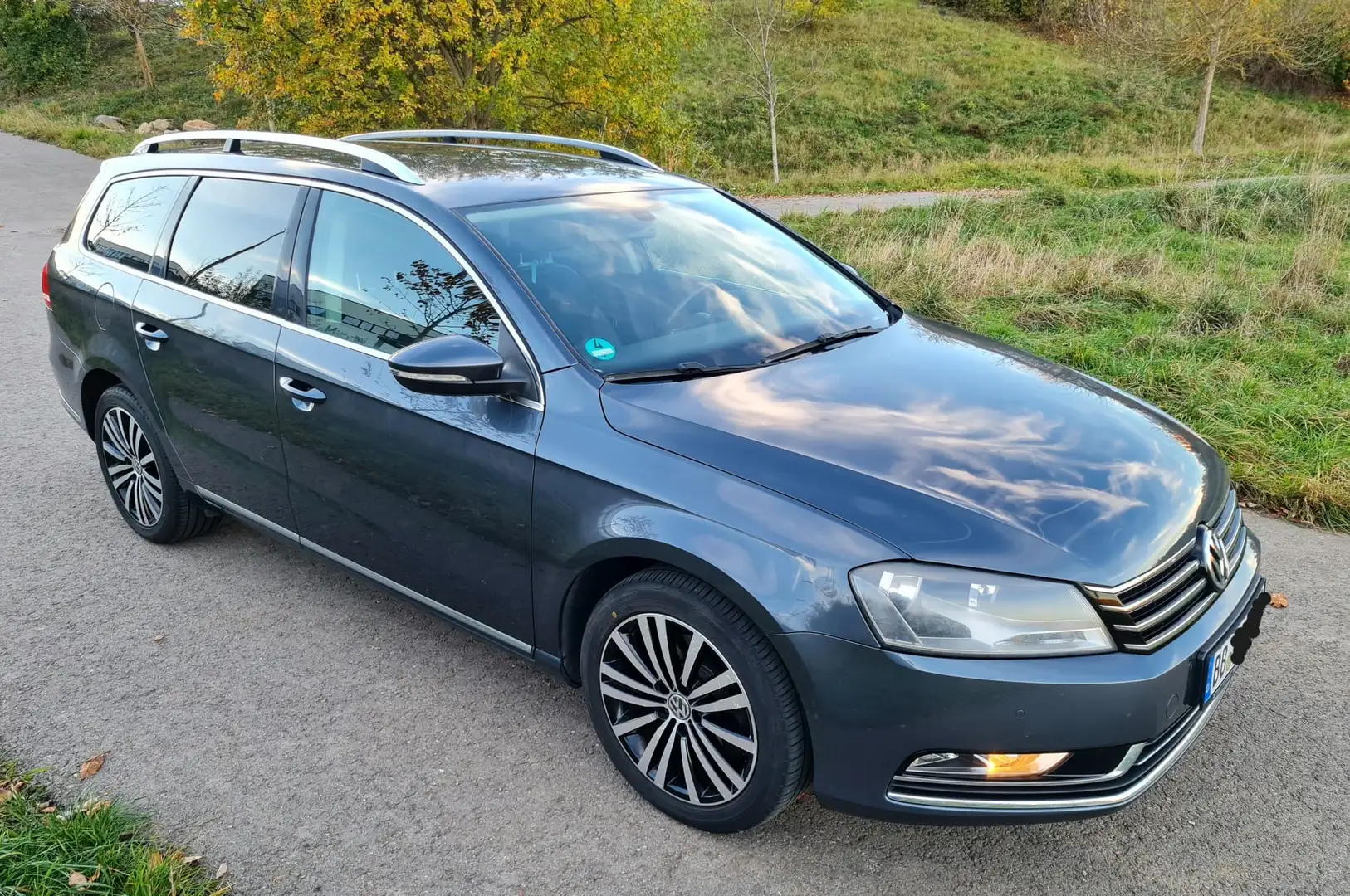 Volkswagen Passat Variant 2.0 TDI Highline Grau - 2