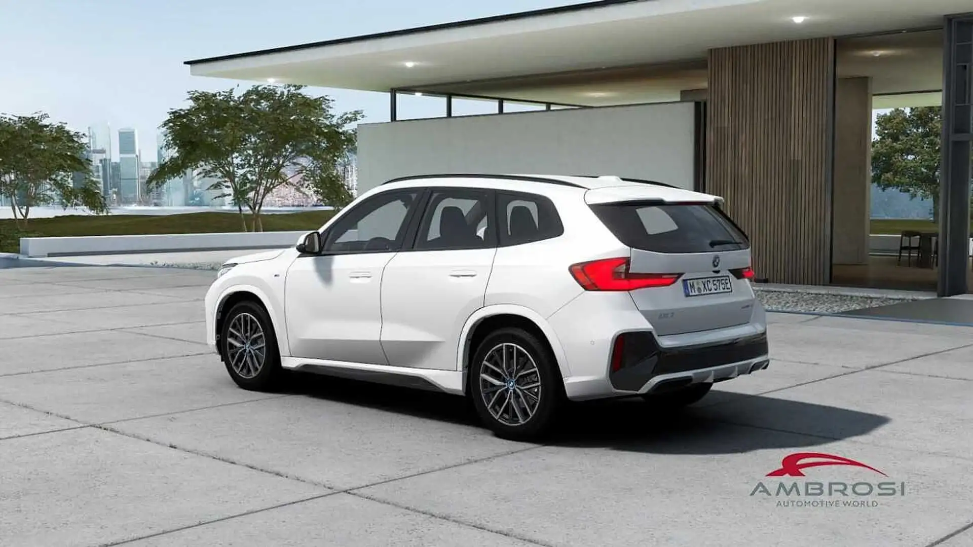 BMW iX1 eDrive20 Msport Innovation Package Bílá - 2
