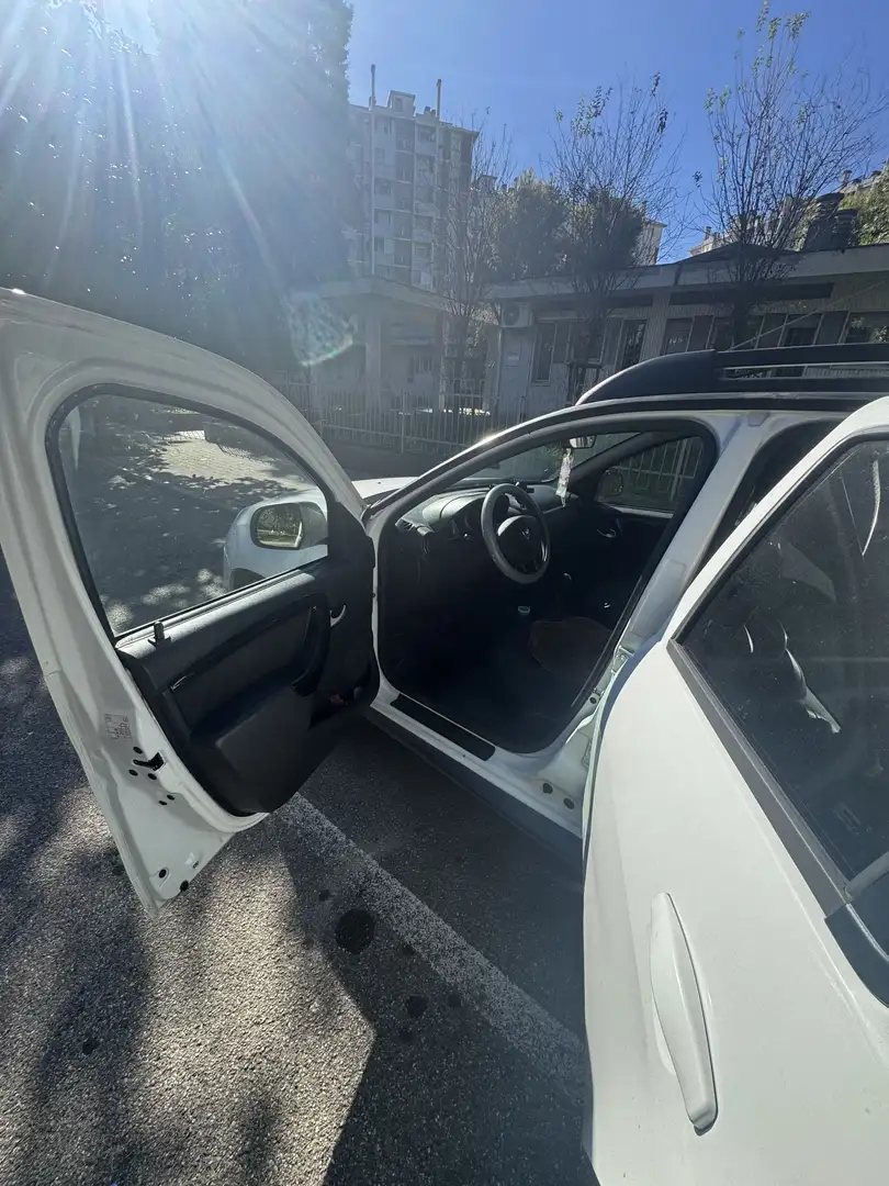 Dacia Duster 1.5 dci Laureate 4x4 90cv - 1