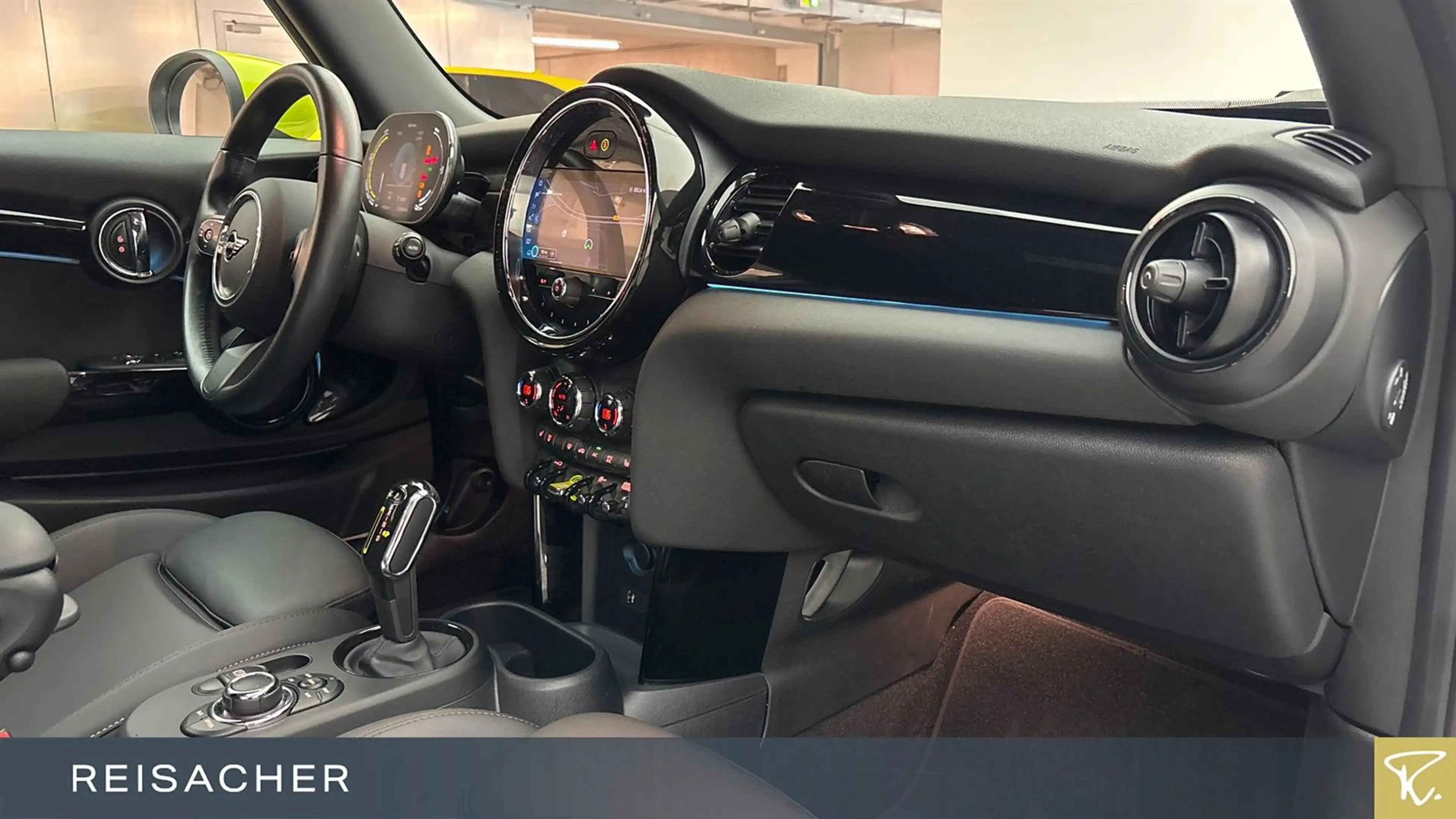 MINI Cooper SE Classic-Trim Navi SpoSi DA — photo 13