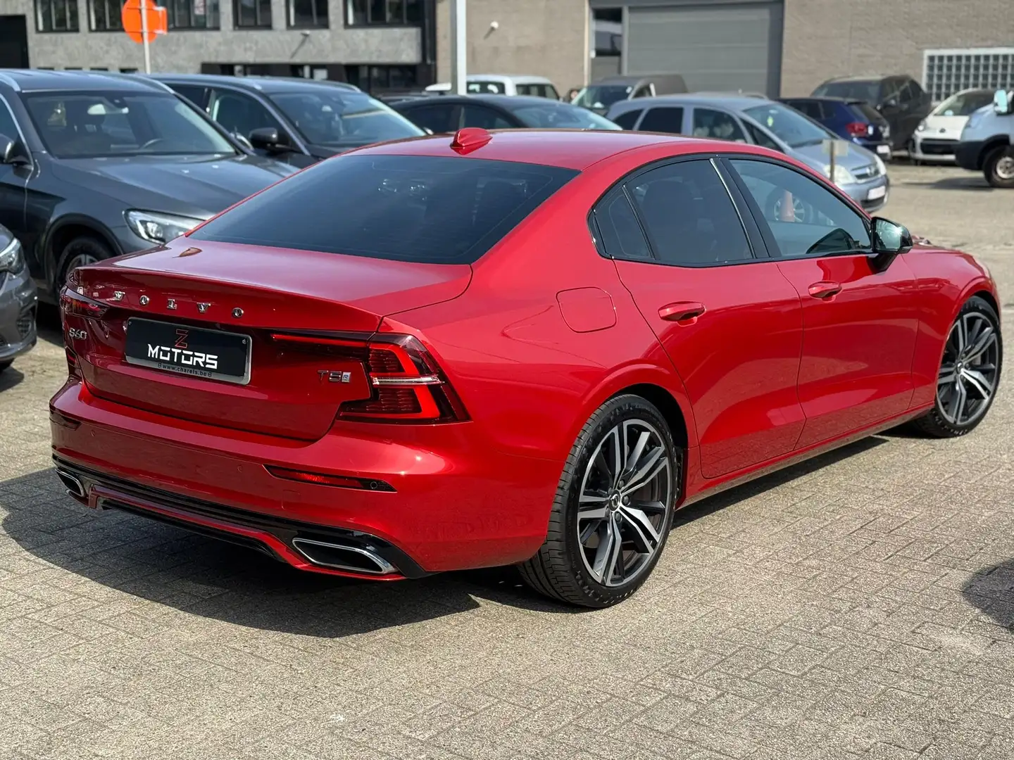 Volvo S60 2.0 T5 R-Design Geartronic Rood - 2