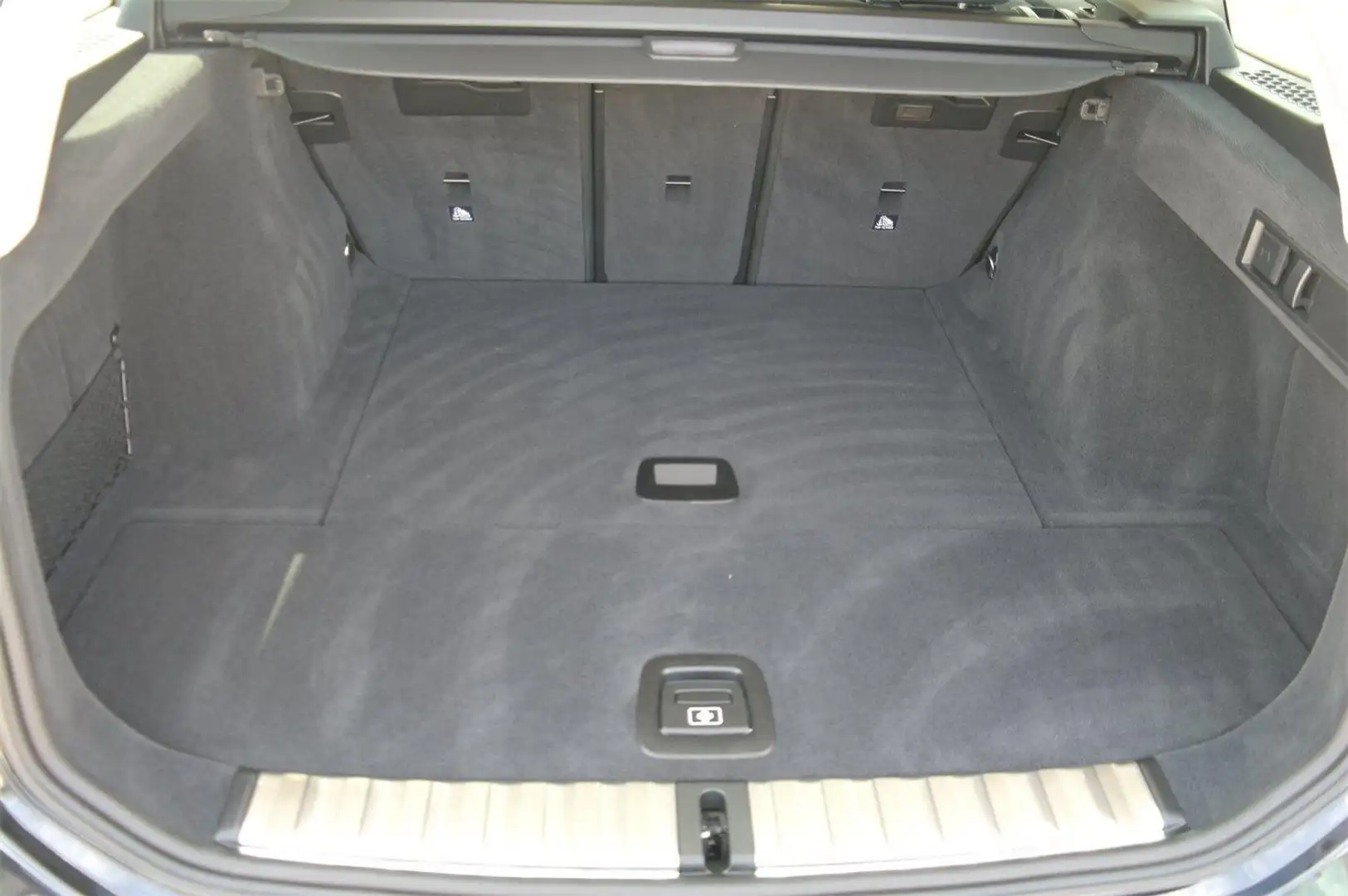 BMW 320 d xDrive Noir - 2