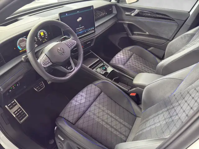 Volkswagen Tayron view 6
