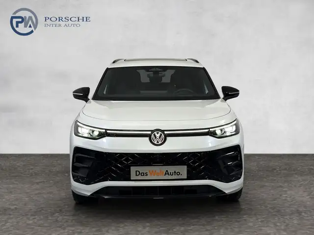 Volkswagen Tayron view 2