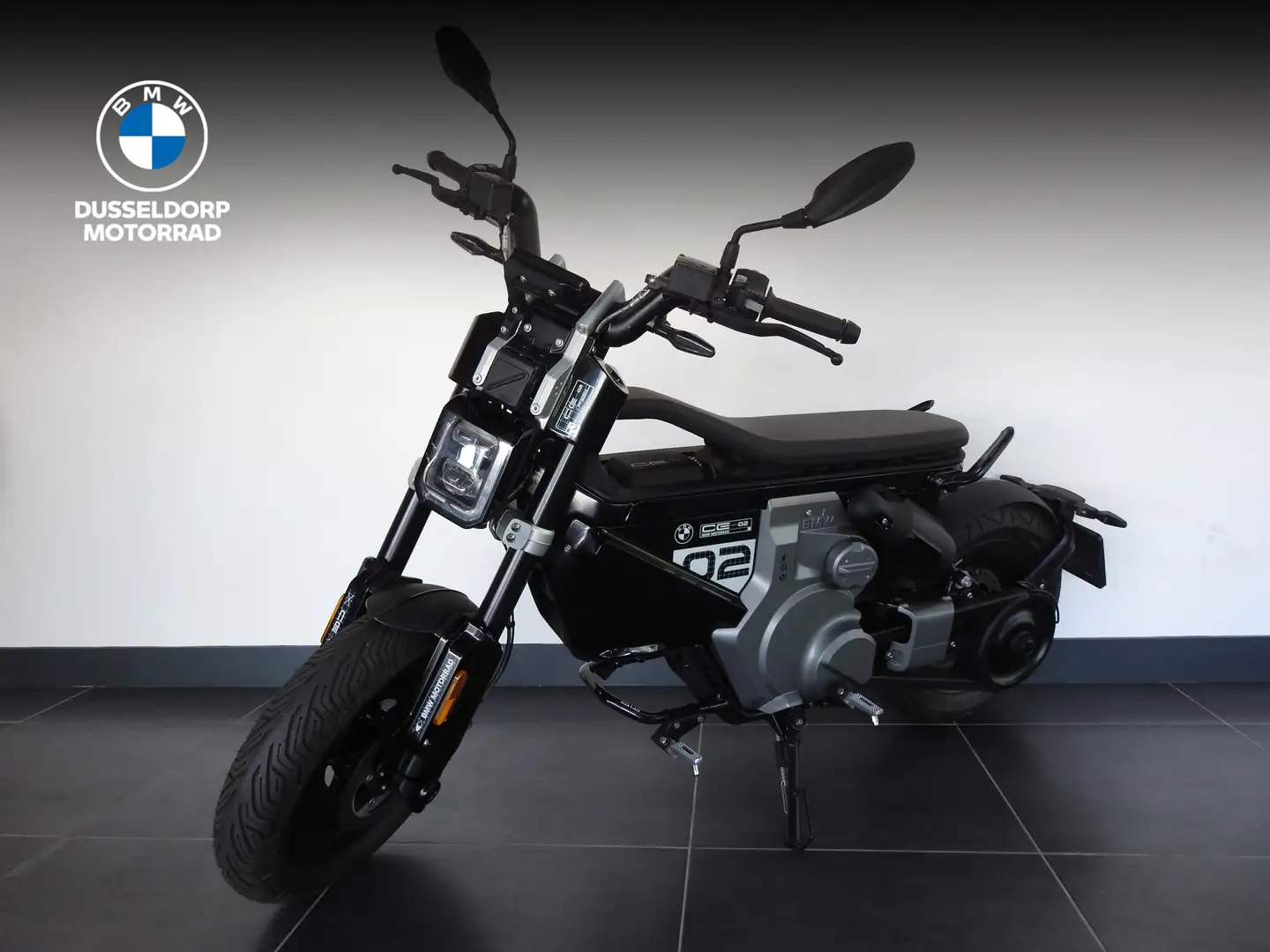 BMW CE 02 Zwart - 1