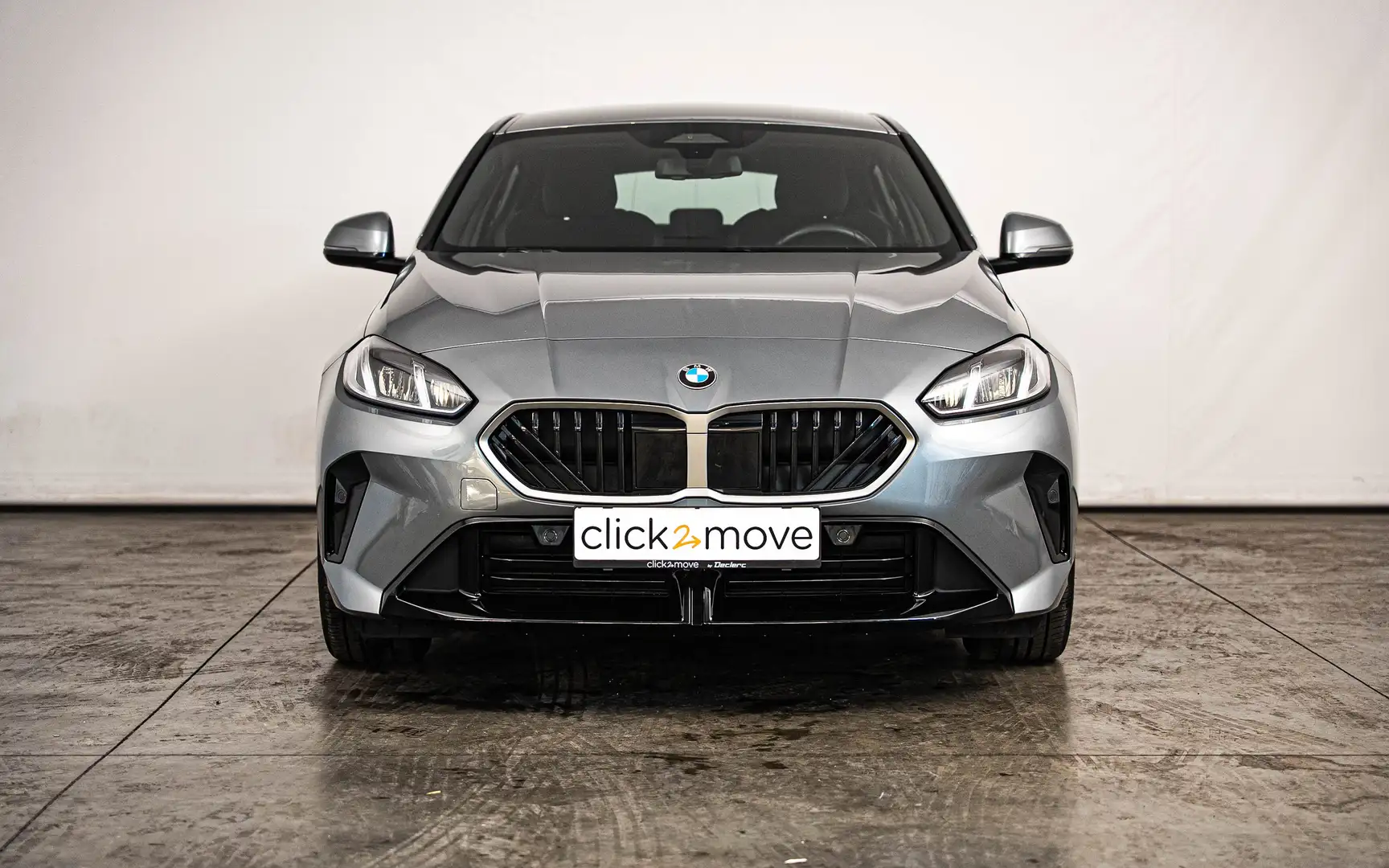 BMW 120 120iA MHEV M Sport Grijs - 2