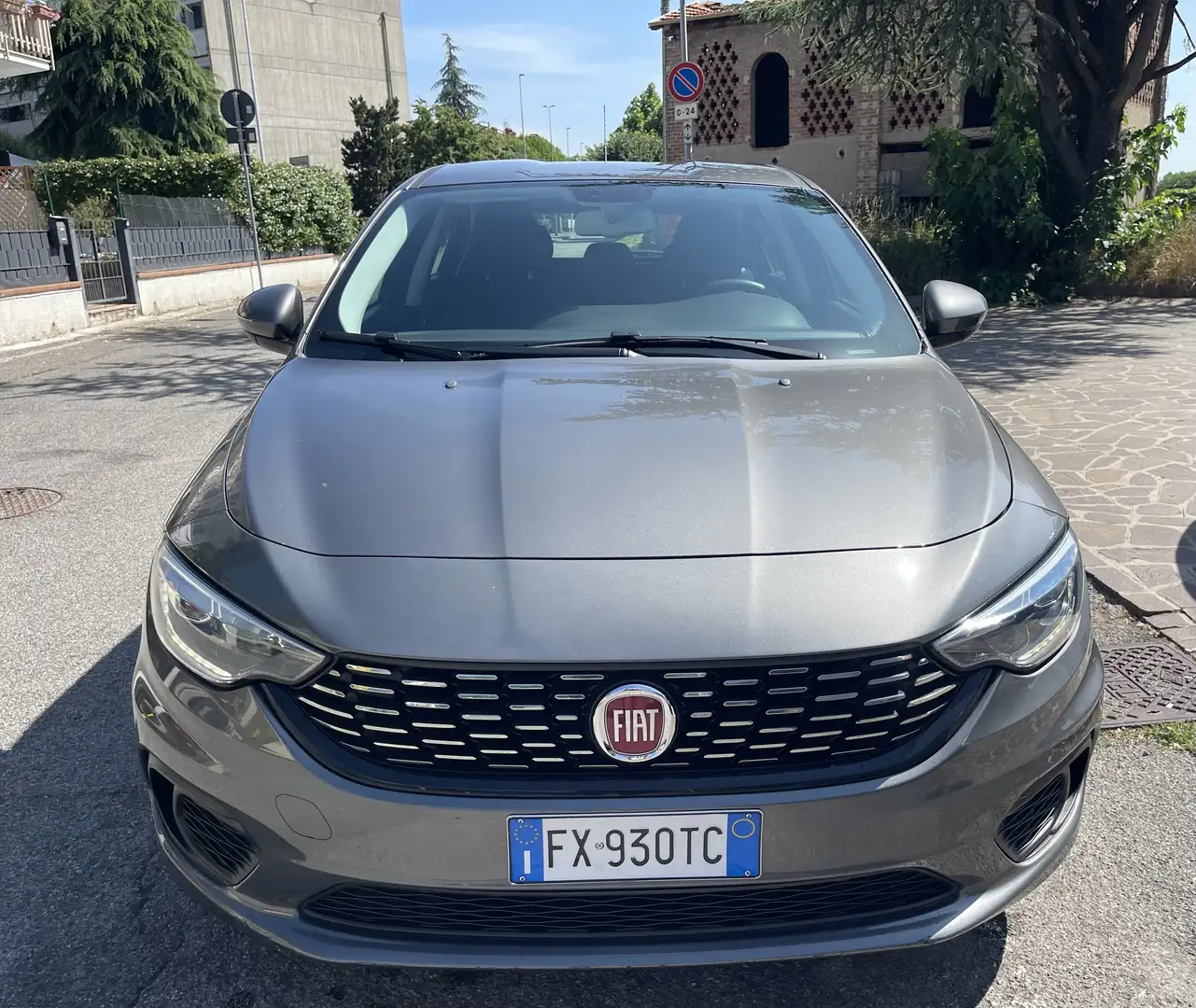 Fiat Tipo Tipo 5 porte II 2016 5p 1.4 Lounge 95cv my19 Grigio - 1