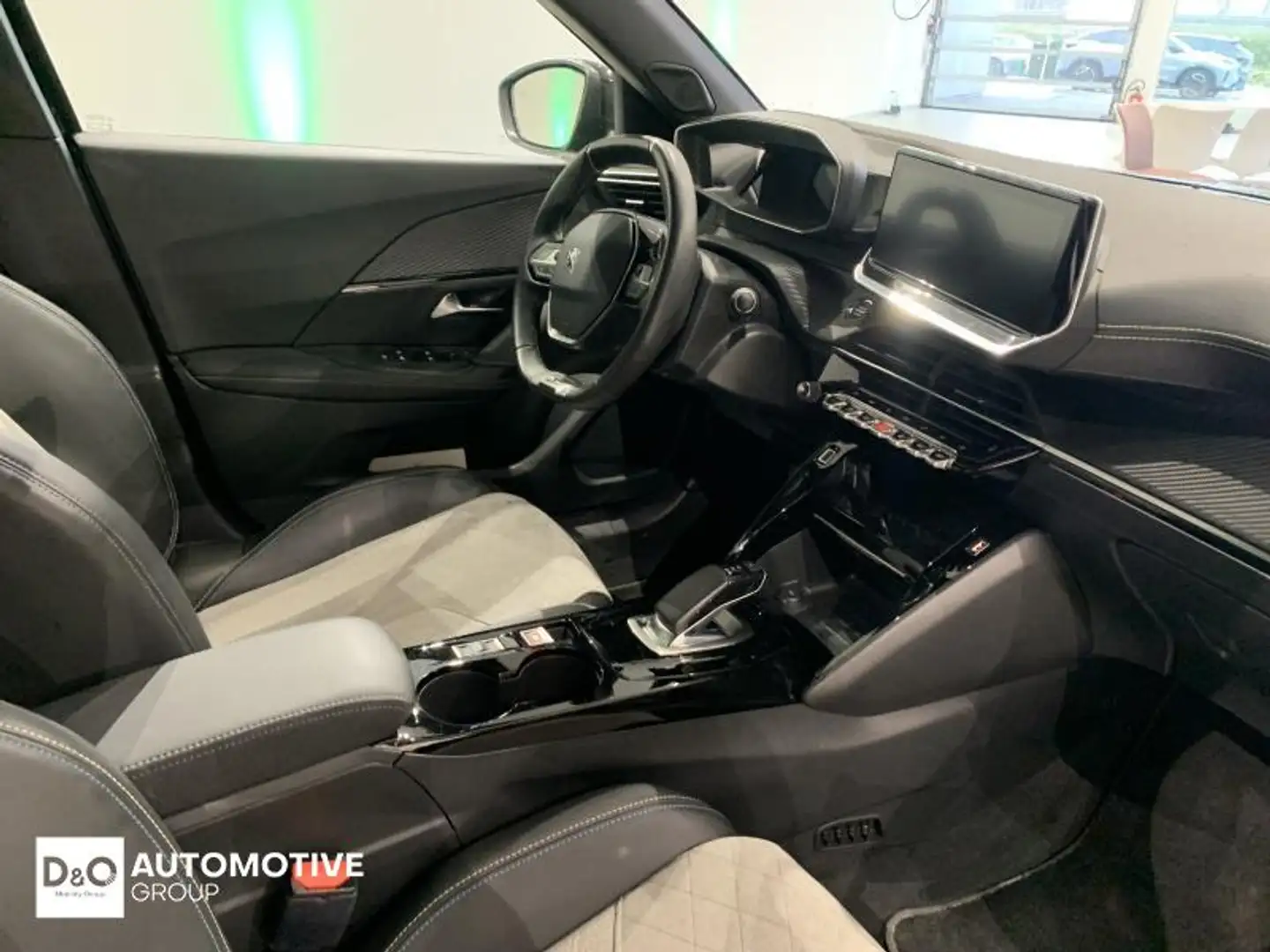 Peugeot 2008 gt electric Schwarz - 2