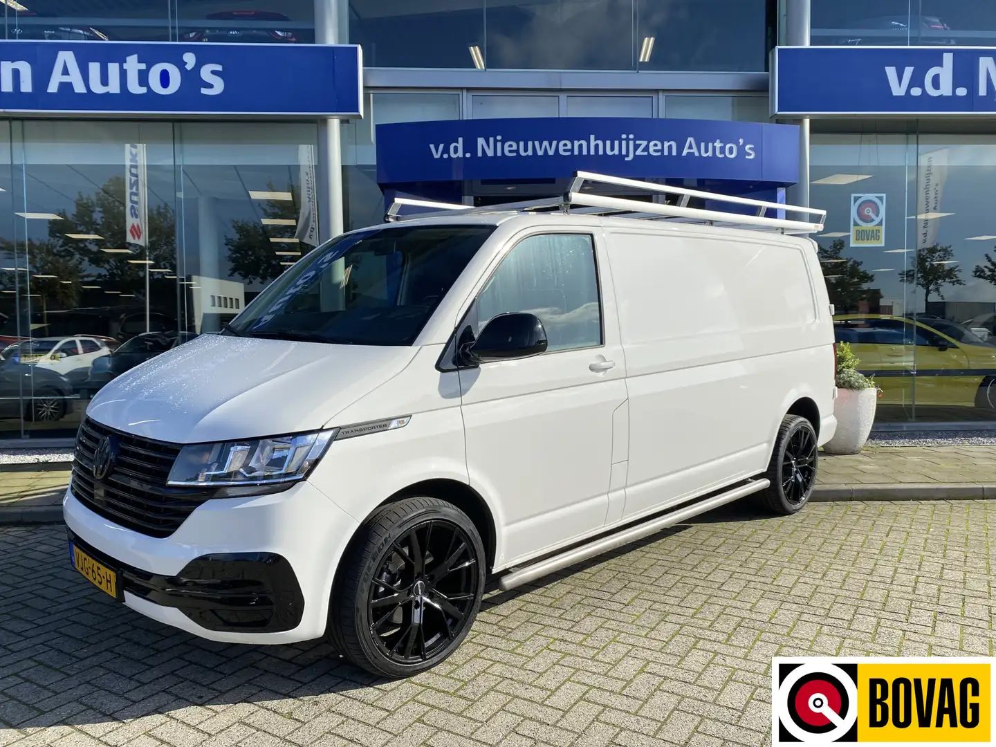 Volkswagen T6.1 Transporter 2.0 TDI L2H1 28 | Camera | Apple Carplay | Prijs e Wit - 1