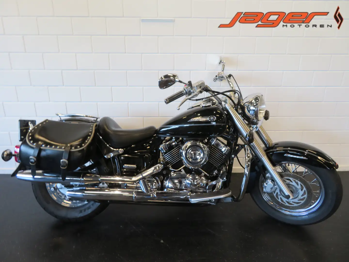 Yamaha XVS 650 DRAGSTAR CLASSIC FULL! Zwart - 1
