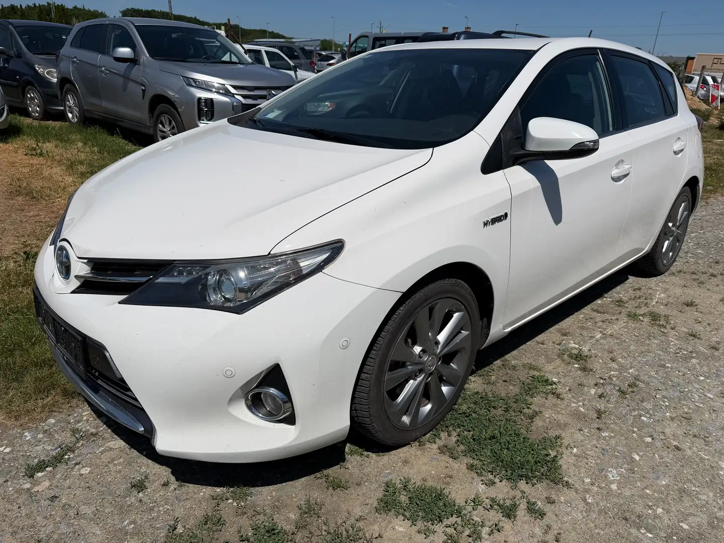Toyota Auris Auris 1,8 VVT-i Hybrid SHZ NAVI TEMPOMAT PDC Weiß - 1
