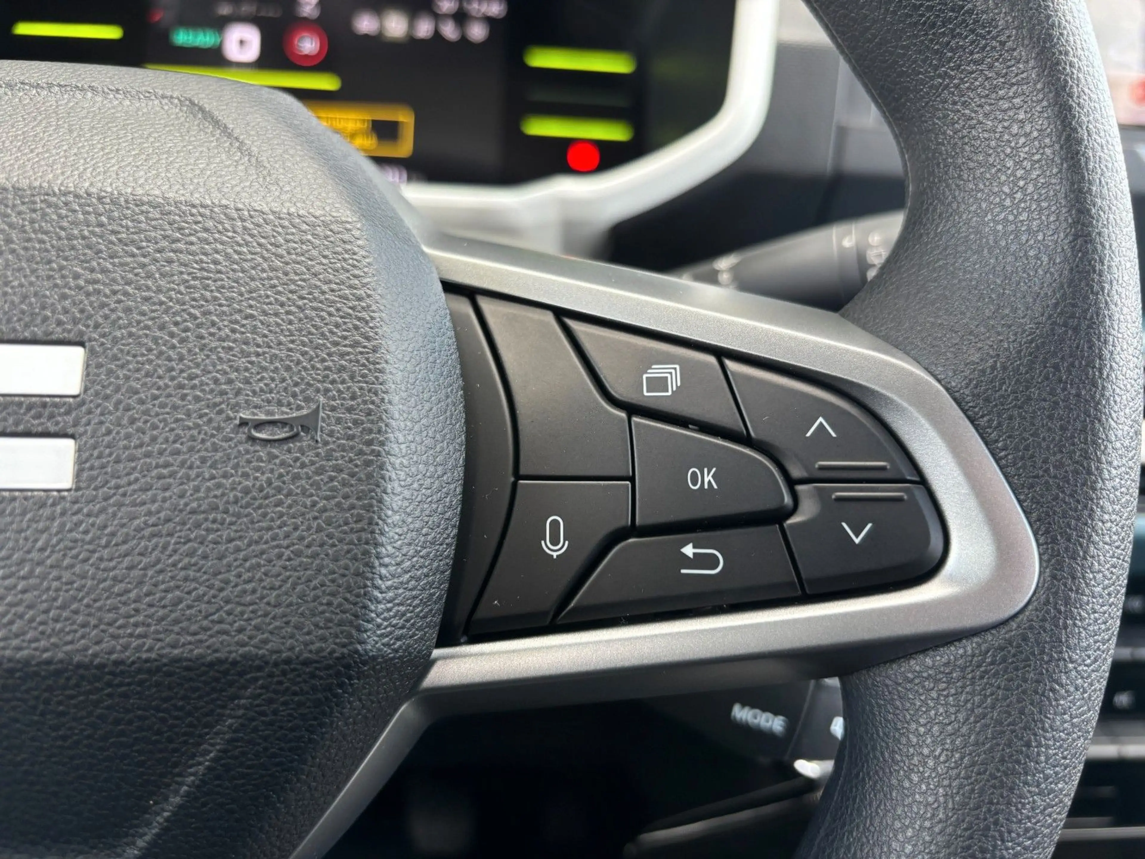 Dacia Spring Expression 70 KLIMA DAB PDC Sofort Verfüg — photo 14