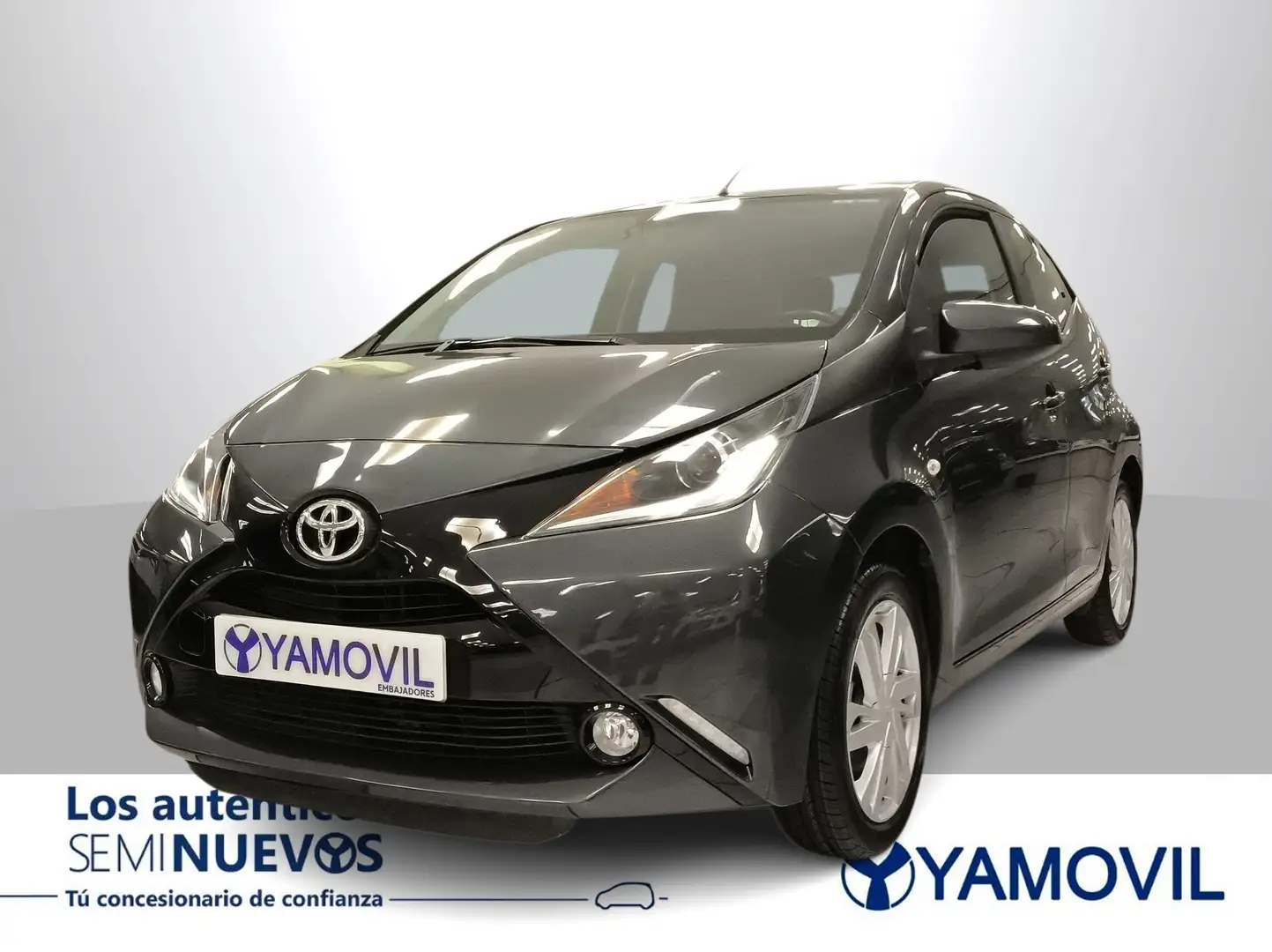 Toyota Aygo 1.0 VVT-i x-play Gris - 1