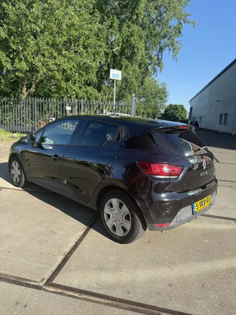 Renault Clio 1.5 dCi Expression Zwart - 1