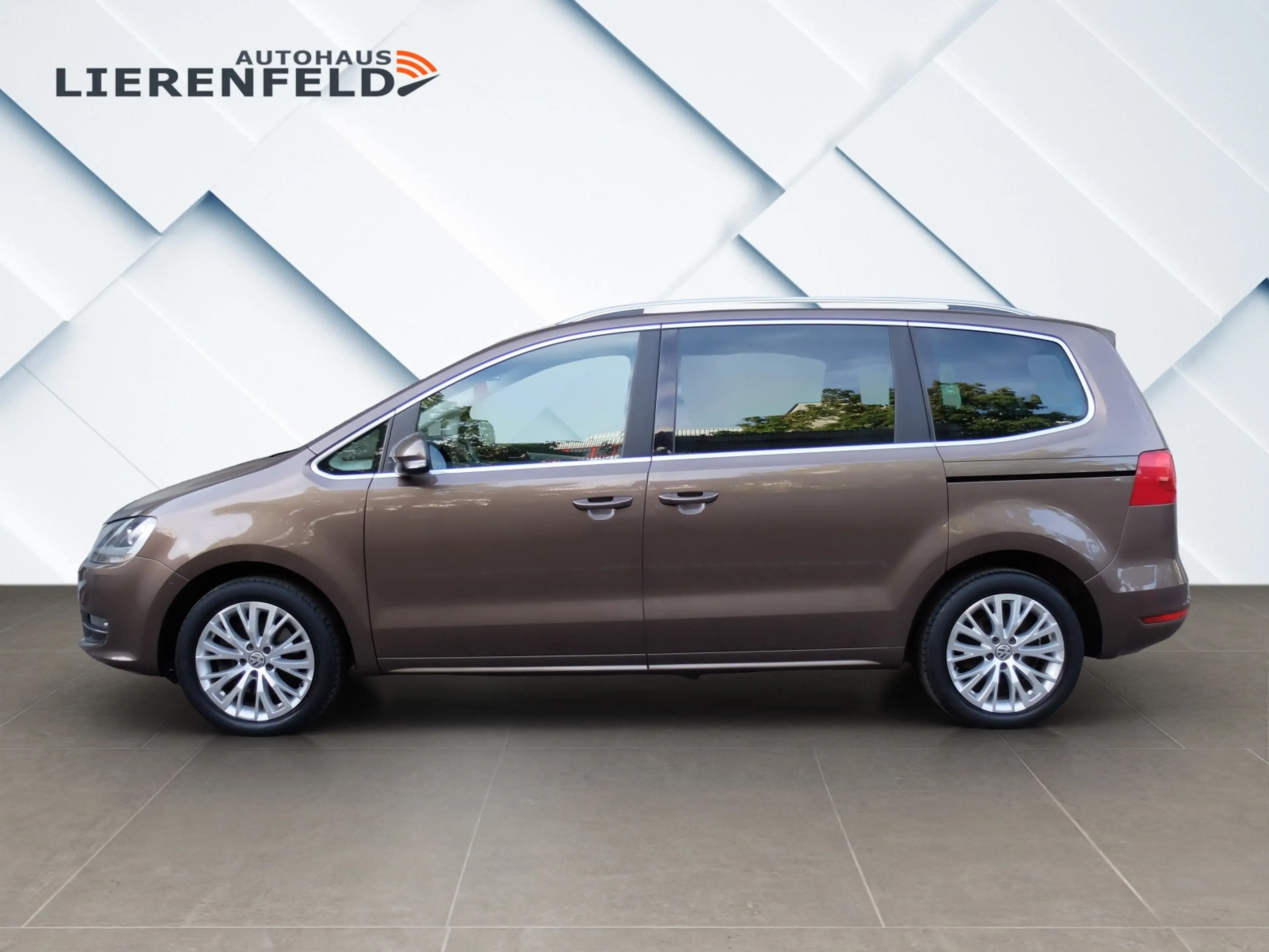 Volkswagen Sharan 2.0 TDI Highline Scheckheftgepflegt — photo 2