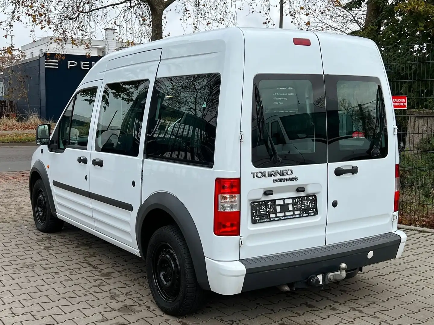 Ford Tourneo TOURNEO 8 SITZER KLIMA AHK SCHECKHEFT & TÜV NEU! White - 2