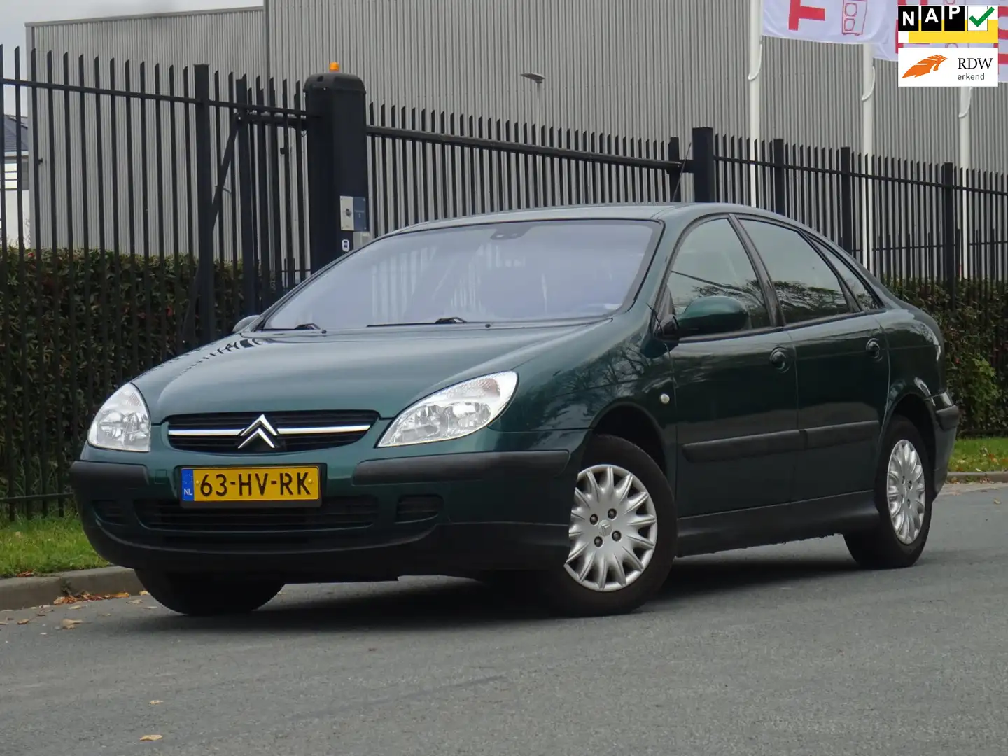 Citroen C5 2.0-16V Ligne Prestige NAP/AIRCO/CRUISE/NW APK Groen - 1
