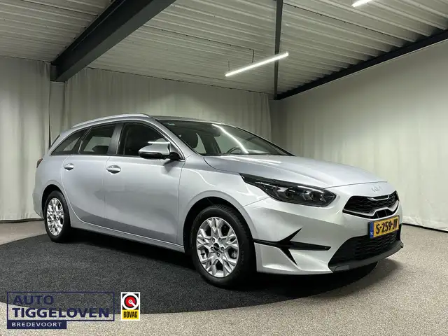 Kia Ceed SW / cee'd SW Sportswagon 1.0 T-GDi MHEV DynamicLine Automaat |