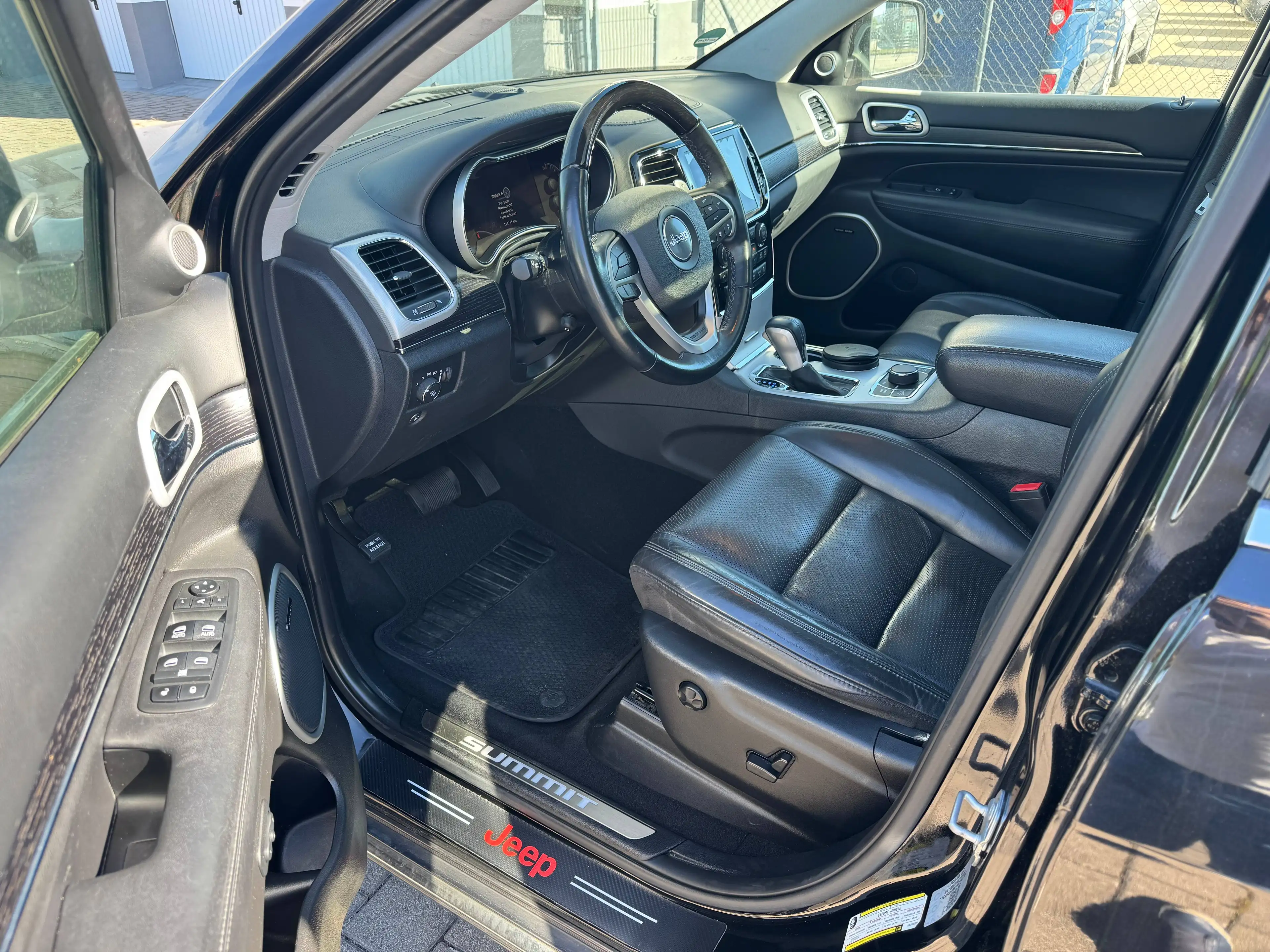 Jeep Grand Cherokee 3.0 CRD Summit — photo 11