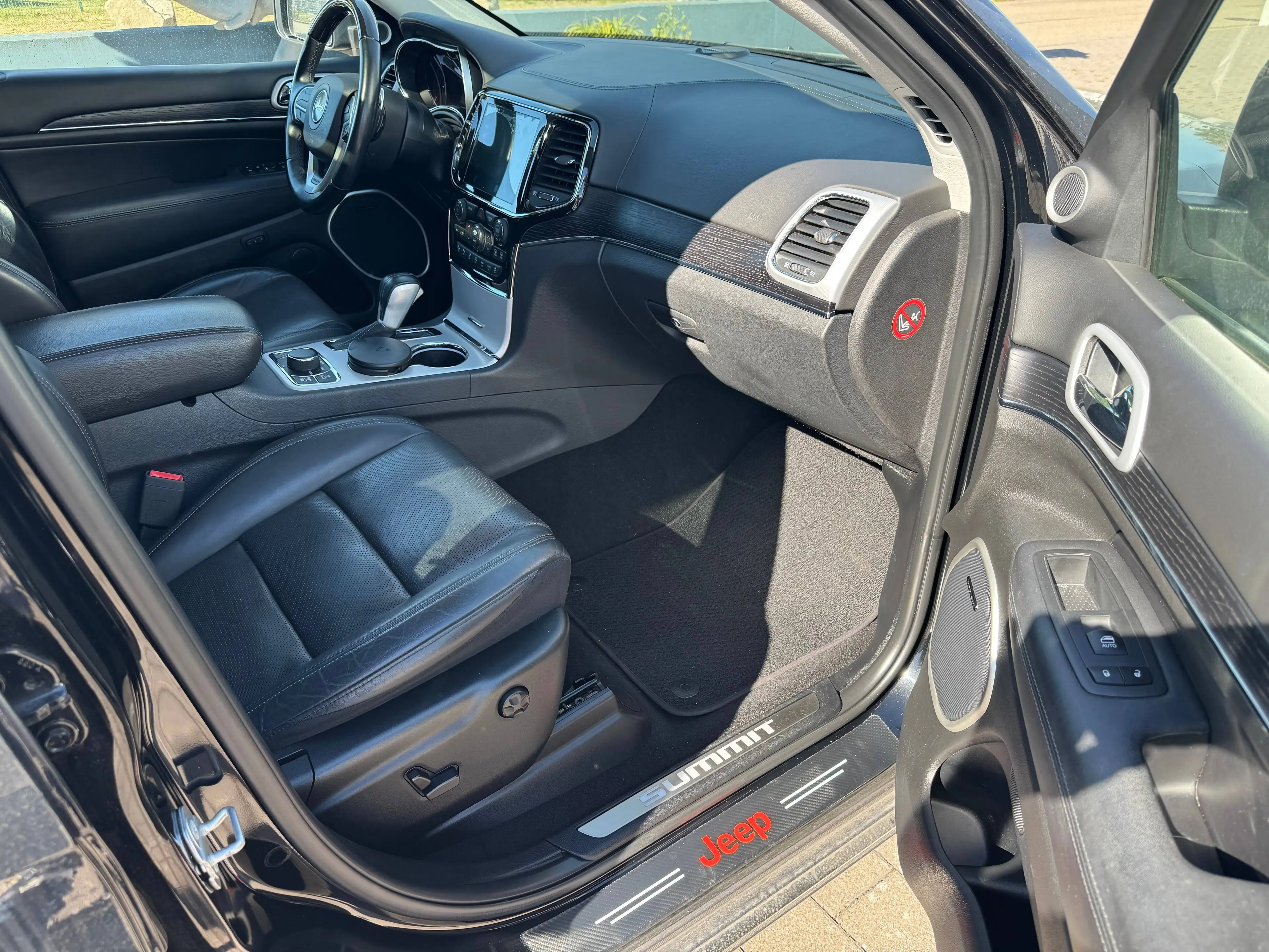 Jeep Grand Cherokee 3.0 CRD Summit — photo 15