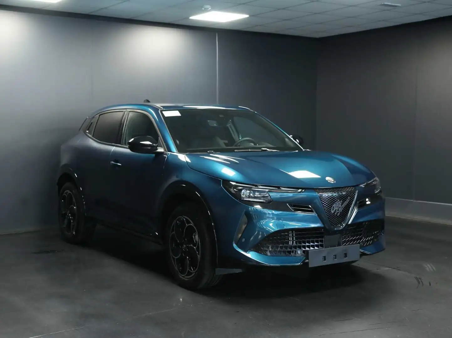 Alfa Romeo Junior Junior 1.2 ibrida Q4 145cv edct6 Blu/Azzurro - 2