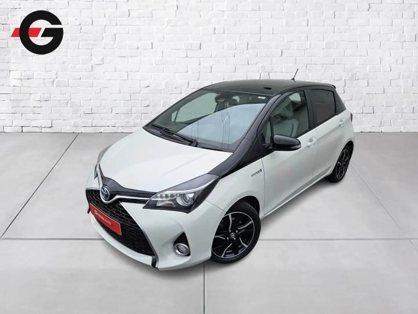 Toyota Yaris comfort hybrid vvti 75 auto Alb - 1