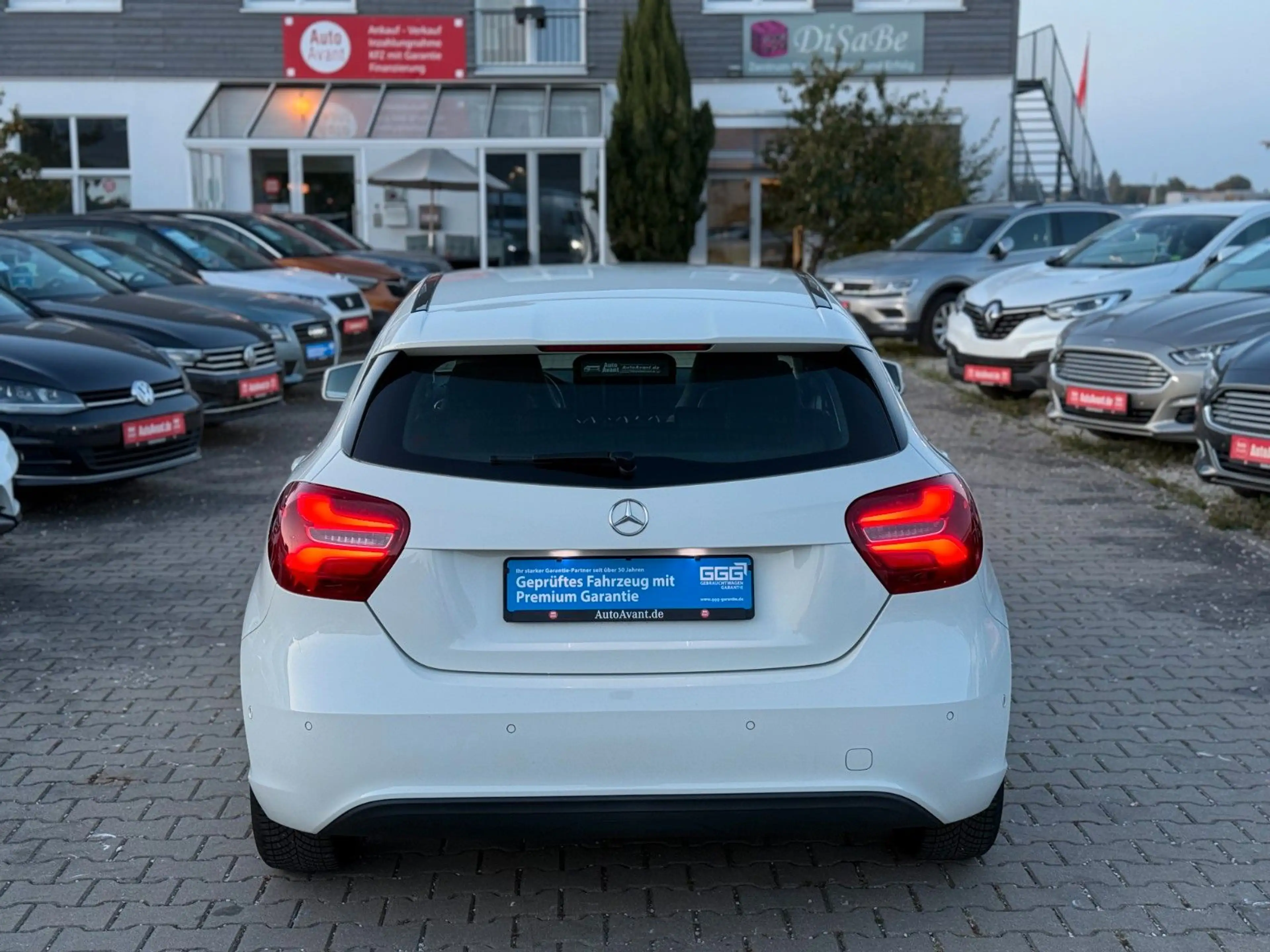 Mercedes-Benz A 180 Style BlueEfficiency *SHZ*BCM*GRA*MFL* — photo 6