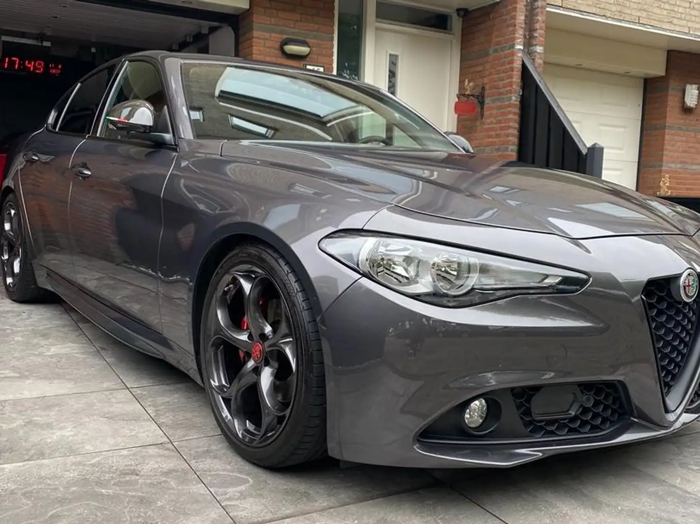 Alfa Romeo Giulia 2.2 Eco Bns Super Grijs - 2