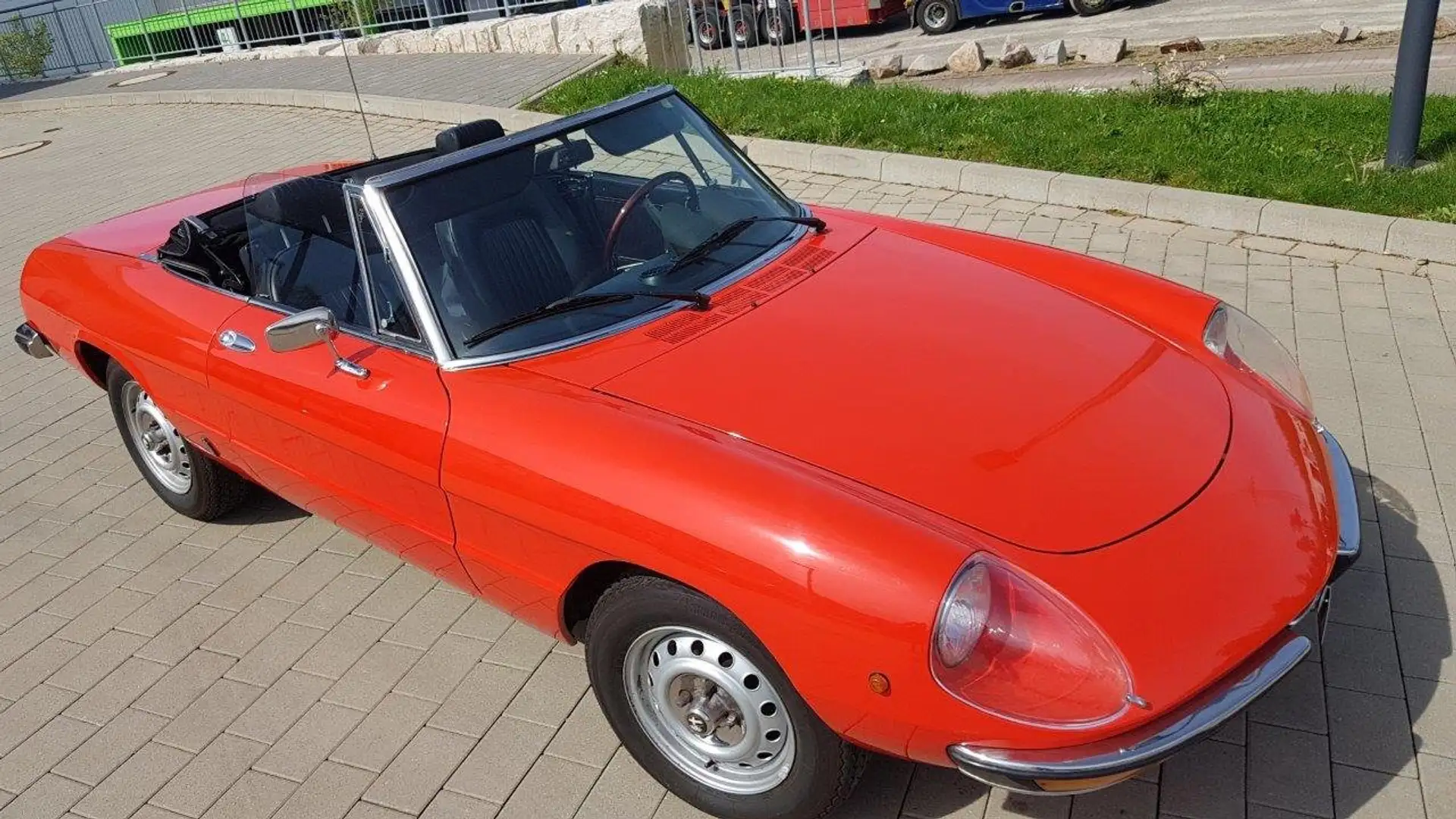 Alfa Romeo Spider 2000 Veloce, orig. 52700 km, 2. Hd., Sammlerzust. Rot - 1