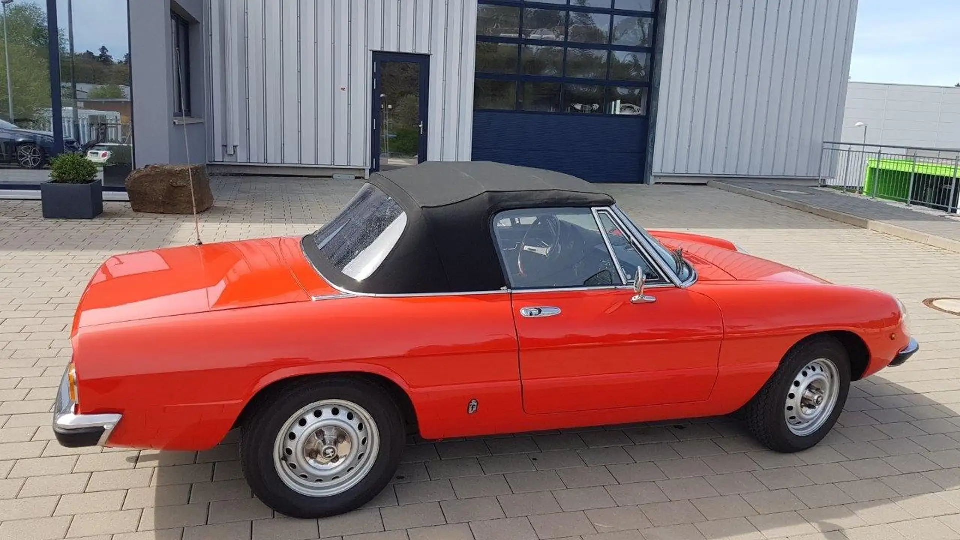 Alfa Romeo Spider 2000 Veloce, orig. 52700 km, 2. Hd., Sammlerzust. Rot - 2