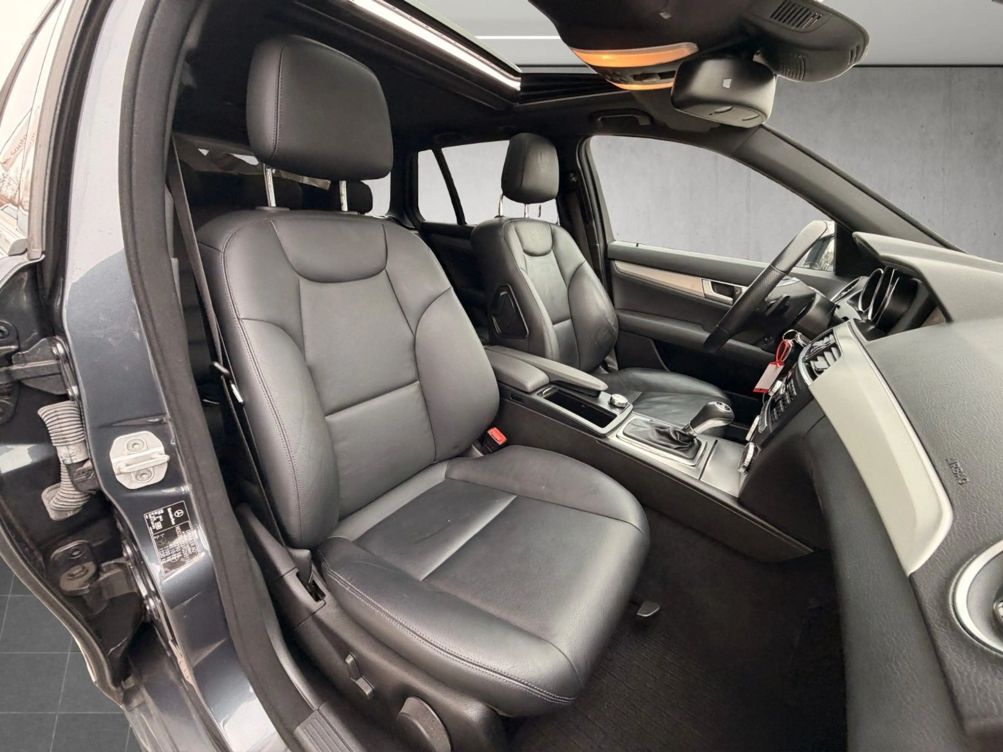 Mercedes-Benz C 350 T CDI AMG *COMAND*LED*Schiebed.*2.Besitz — photo 12