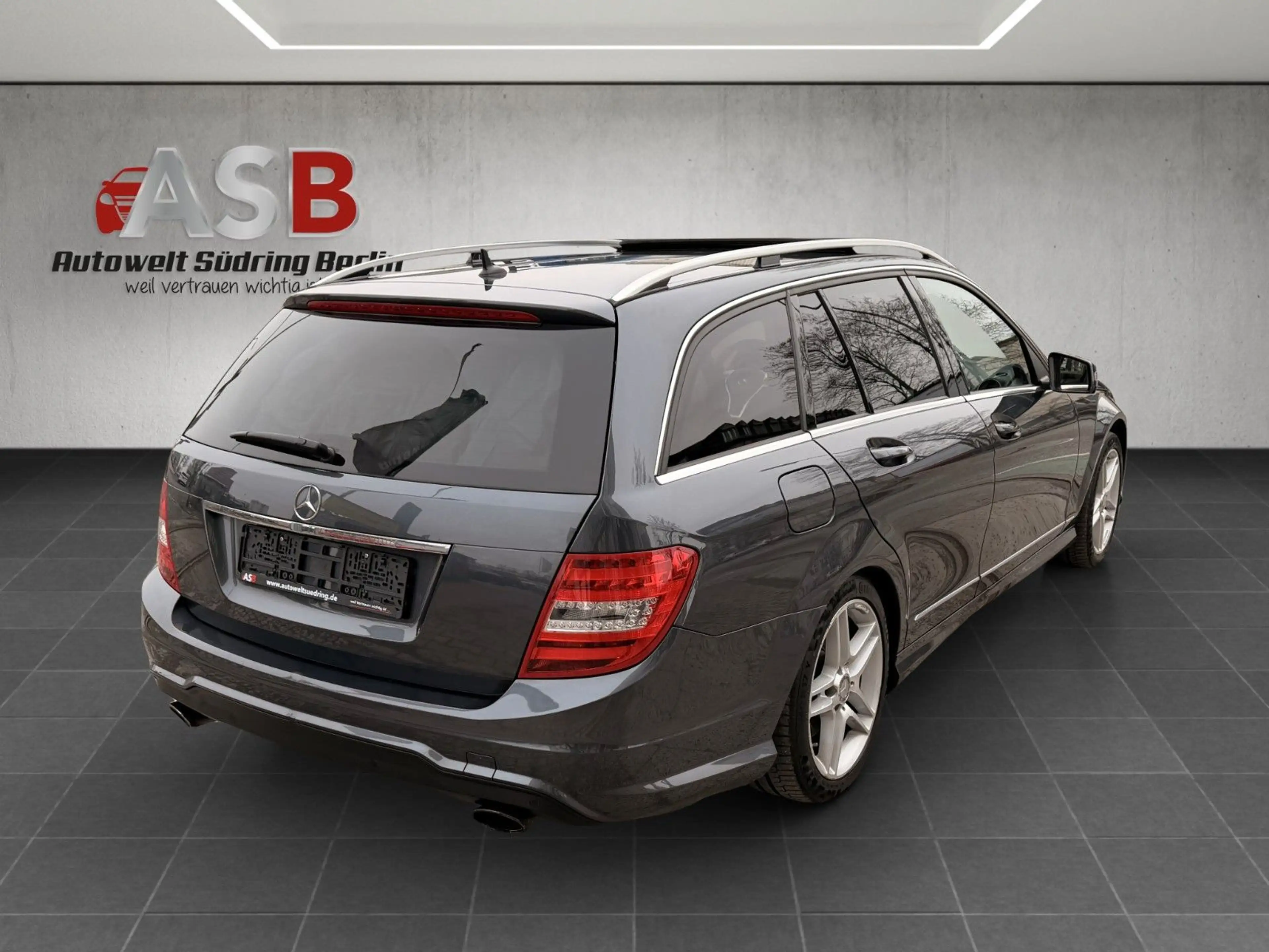 Mercedes-Benz C 350 T CDI AMG *COMAND*LED*Schiebed.*2.Besitz — photo 13