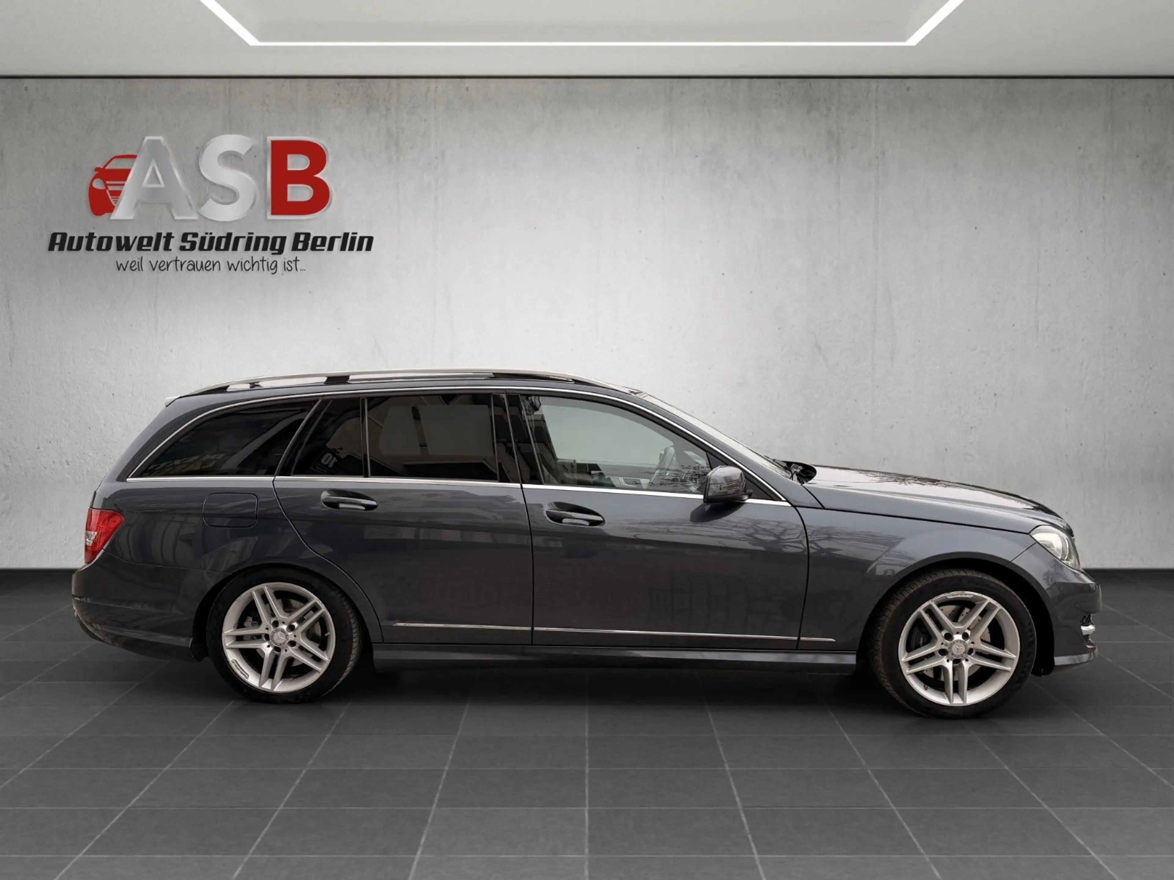 Mercedes-Benz C 350 T CDI AMG *COMAND*LED*Schiebed.*2.Besitz — photo 15