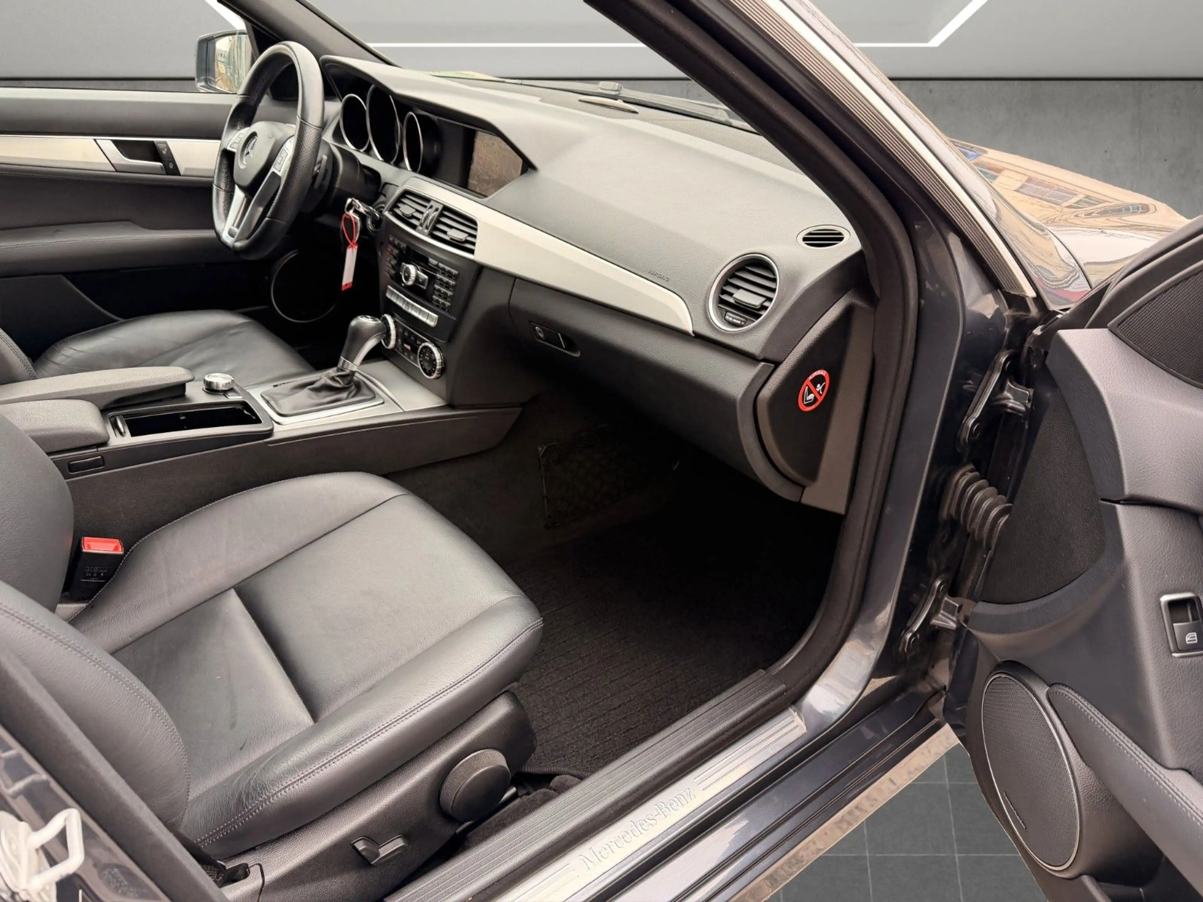 Mercedes-Benz C 350 T CDI AMG *COMAND*LED*Schiebed.*2.Besitz — photo 11