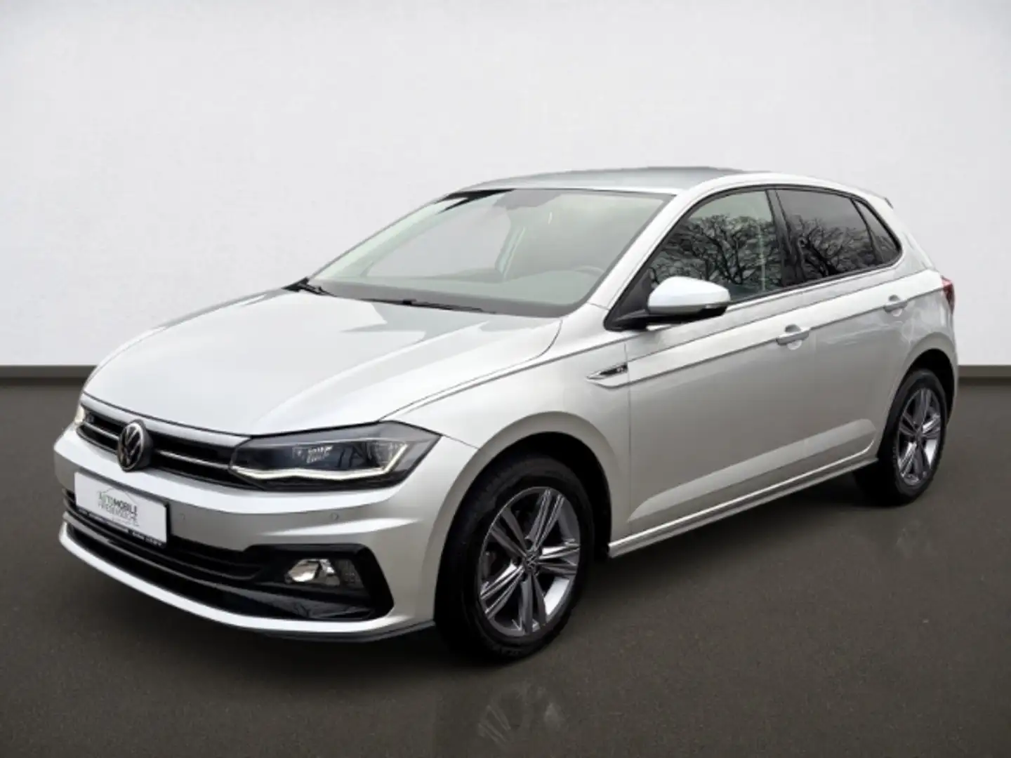 Volkswagen Polo Highline 1.0 TSI 81 KW DSG Navi R-Line PDC Plateado - 2