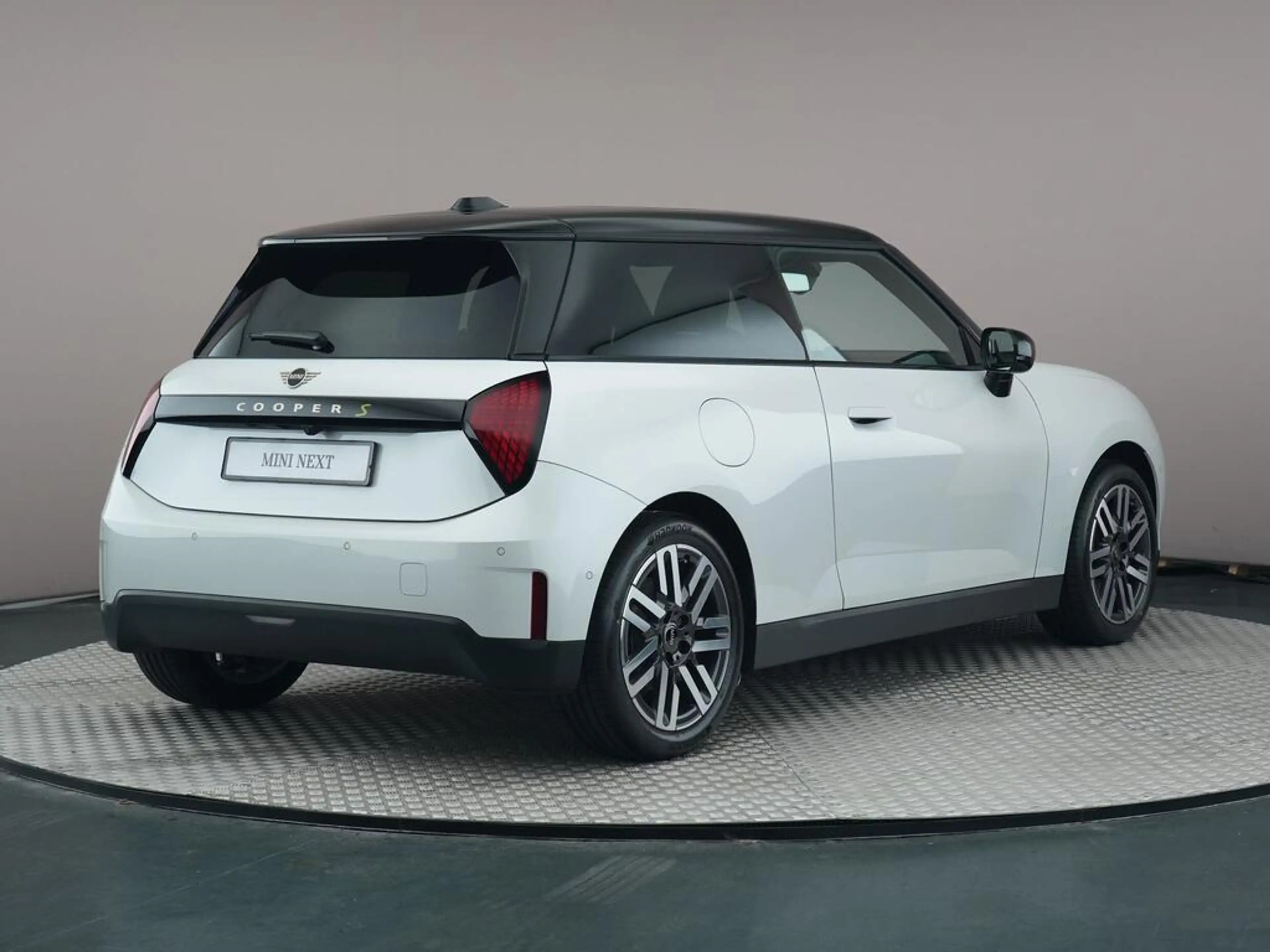 MINI Cooper SE 3-Deurs Classic M 54.2 kWh — photo 11