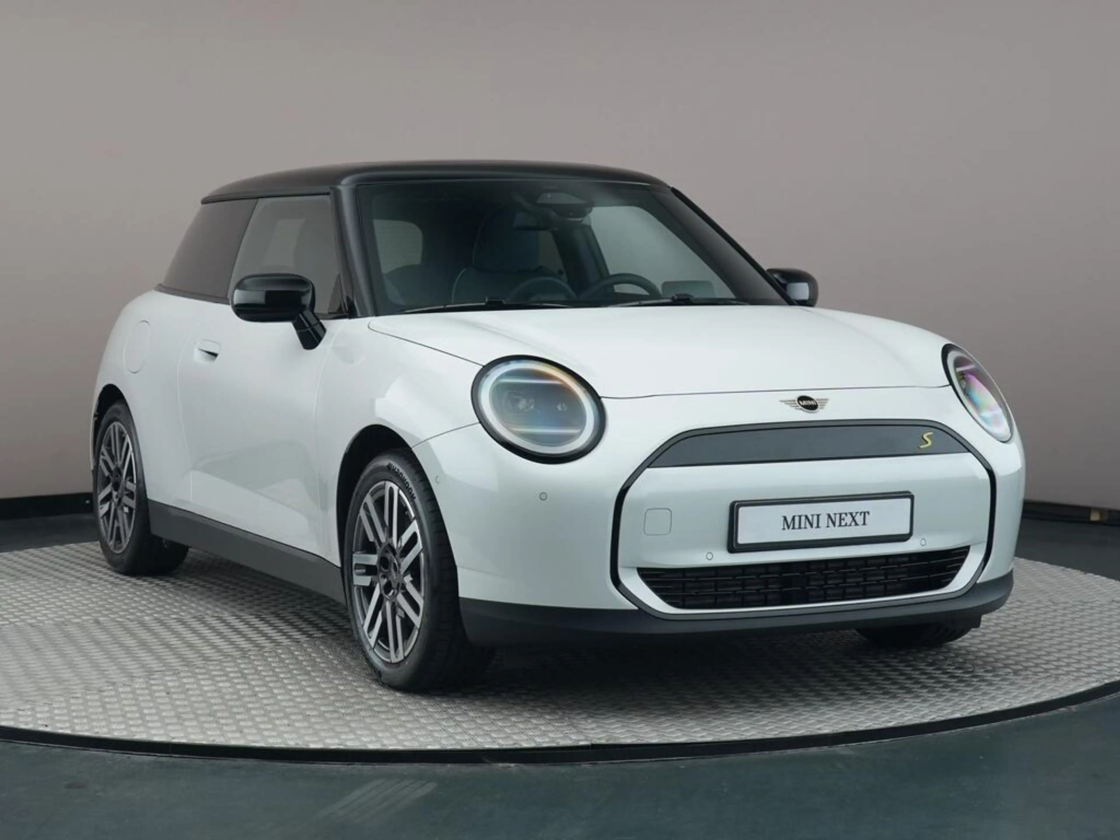 MINI Cooper SE 3-Deurs Classic M 54.2 kWh — photo 3