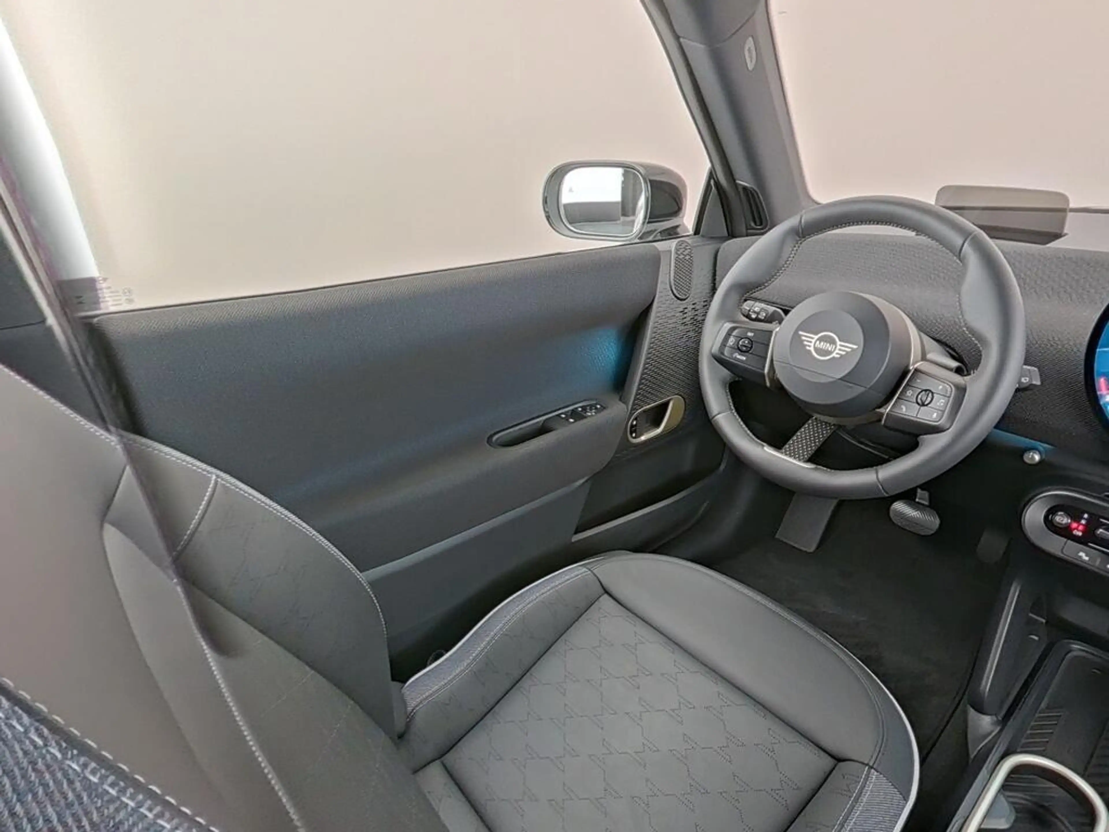 MINI Cooper SE 3-Deurs Classic M 54.2 kWh — photo 4