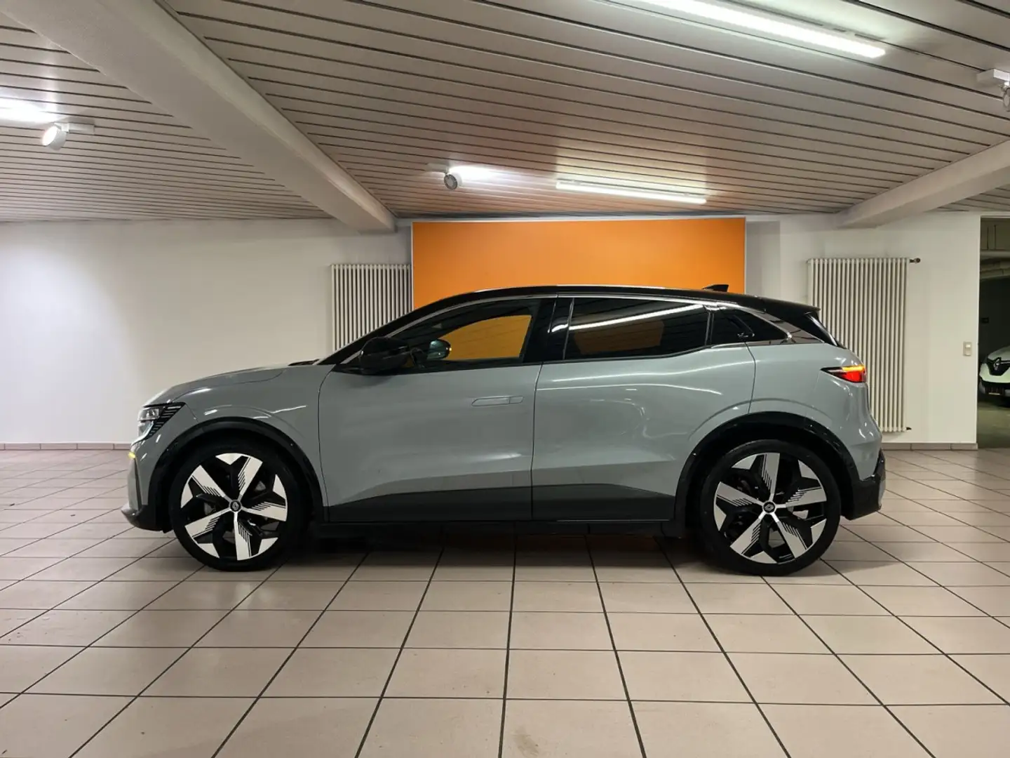 Renault Megane E-Tech Electric Techno Klima Navi Rückfahrkamera Gris - 2