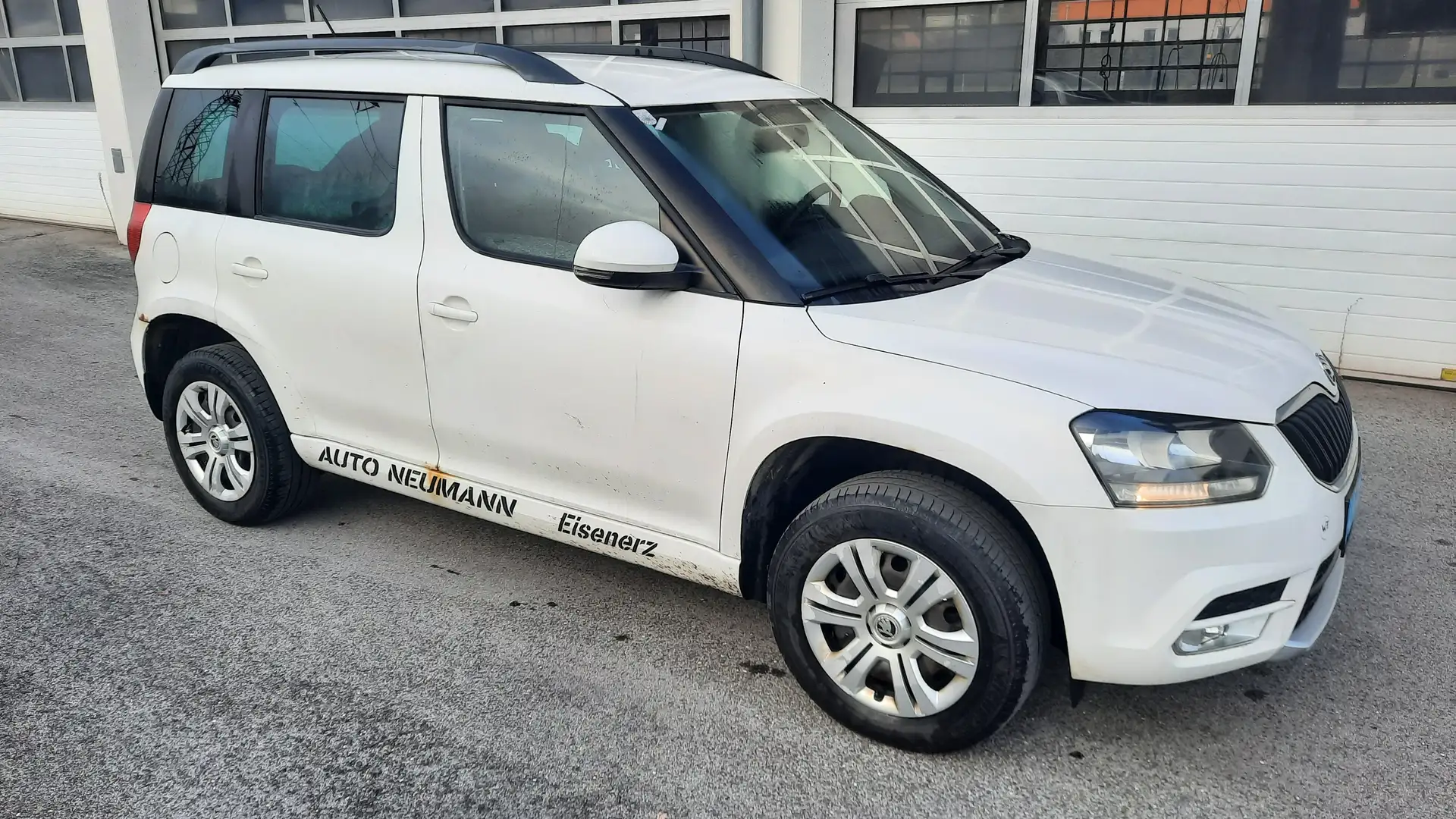 Skoda Yeti Yeti Active 1,2 TSI Active Weiß - 2