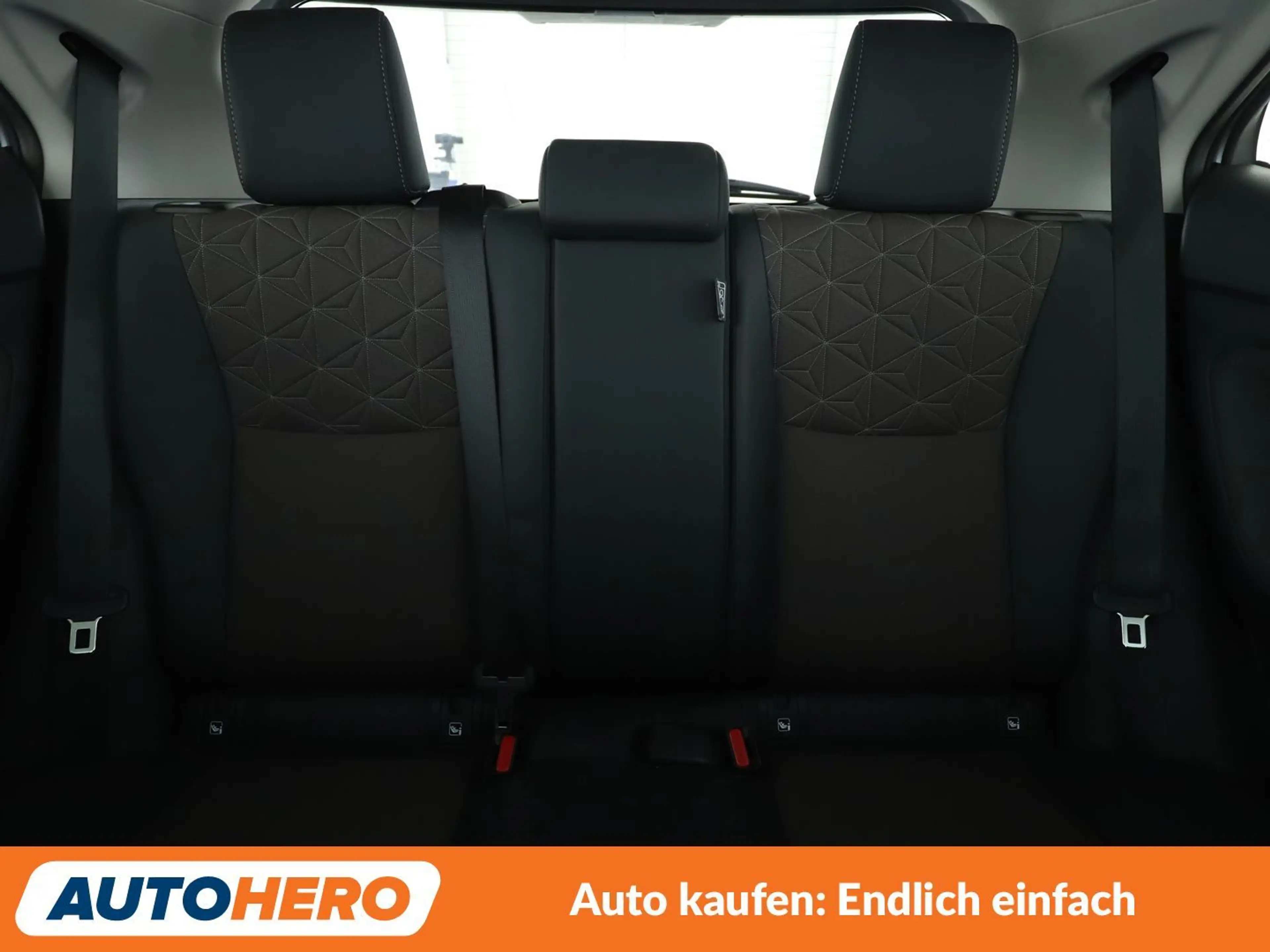 Toyota Yaris Cross 1.5 Hybrid Elegant Aut.*NAVI*LED*ACC*360°*SHZ*PDC* — photo 15