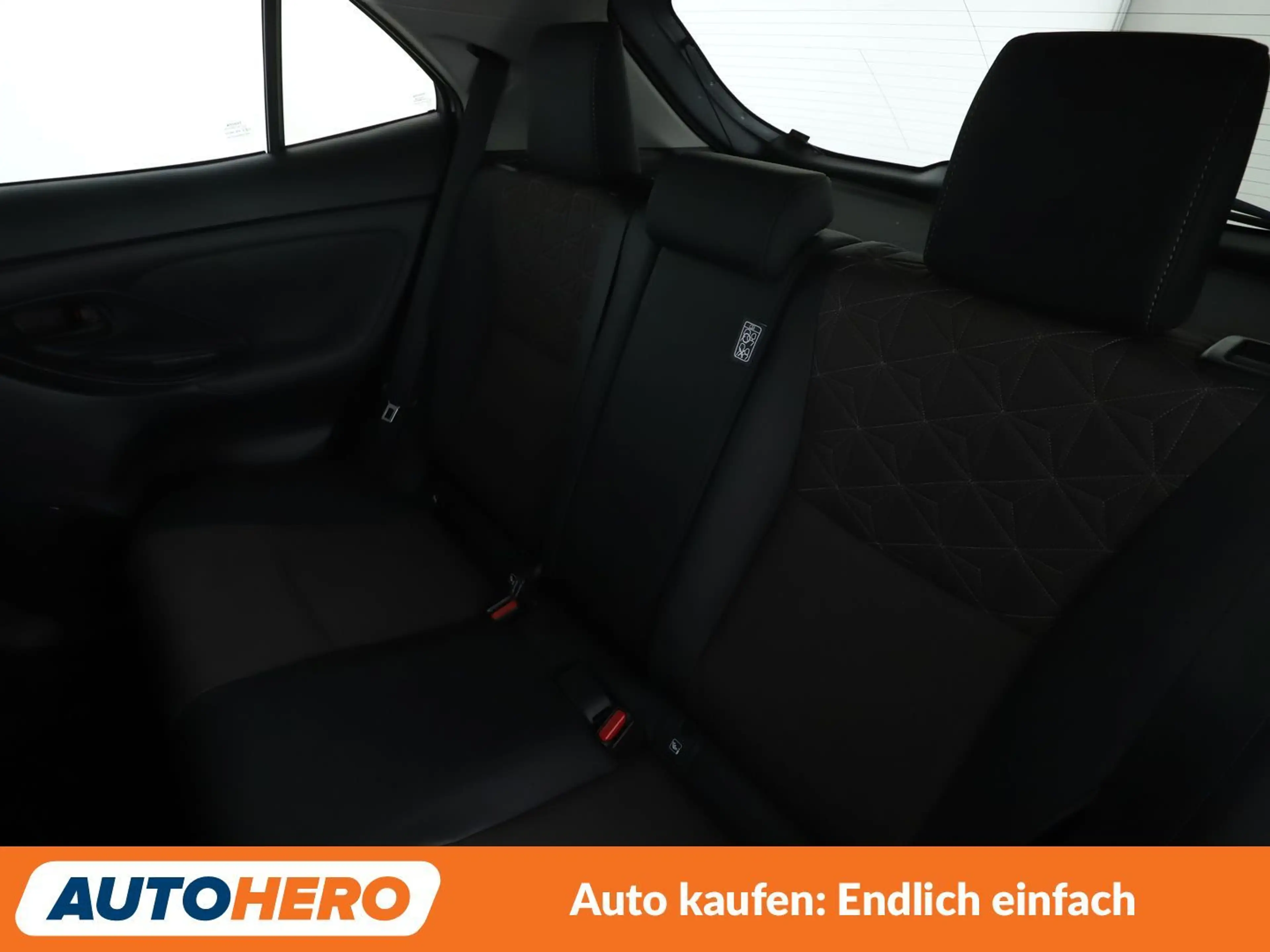 Toyota Yaris Cross 1.5 Hybrid Elegant Aut.*NAVI*LED*ACC*360°*SHZ*PDC* — photo 14
