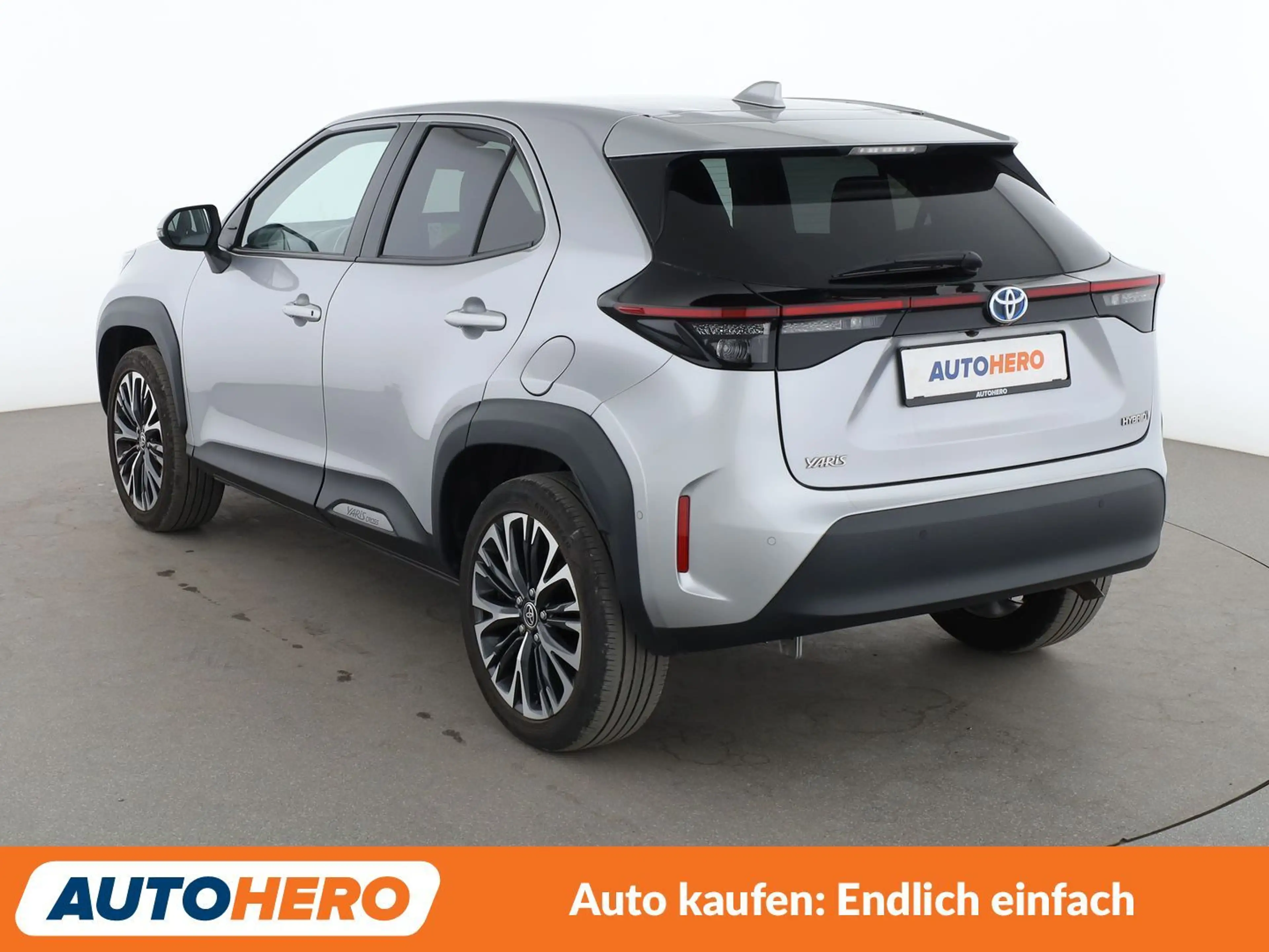 Toyota Yaris Cross 1.5 Hybrid Elegant Aut.*NAVI*LED*ACC*360°*SHZ*PDC* — photo 4