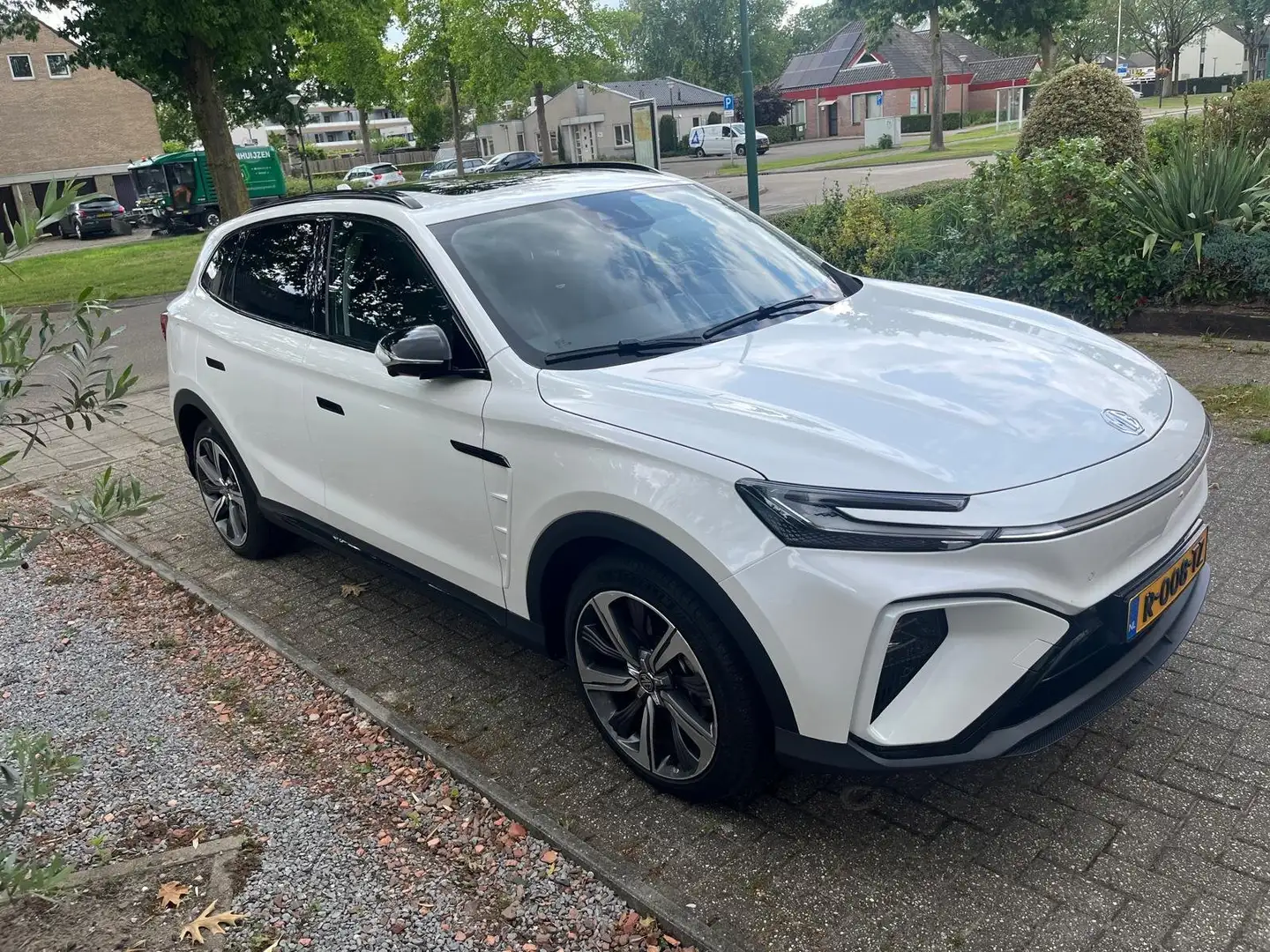 MG Marvel R Marvel R Luxury 70 kWh Wit - 1