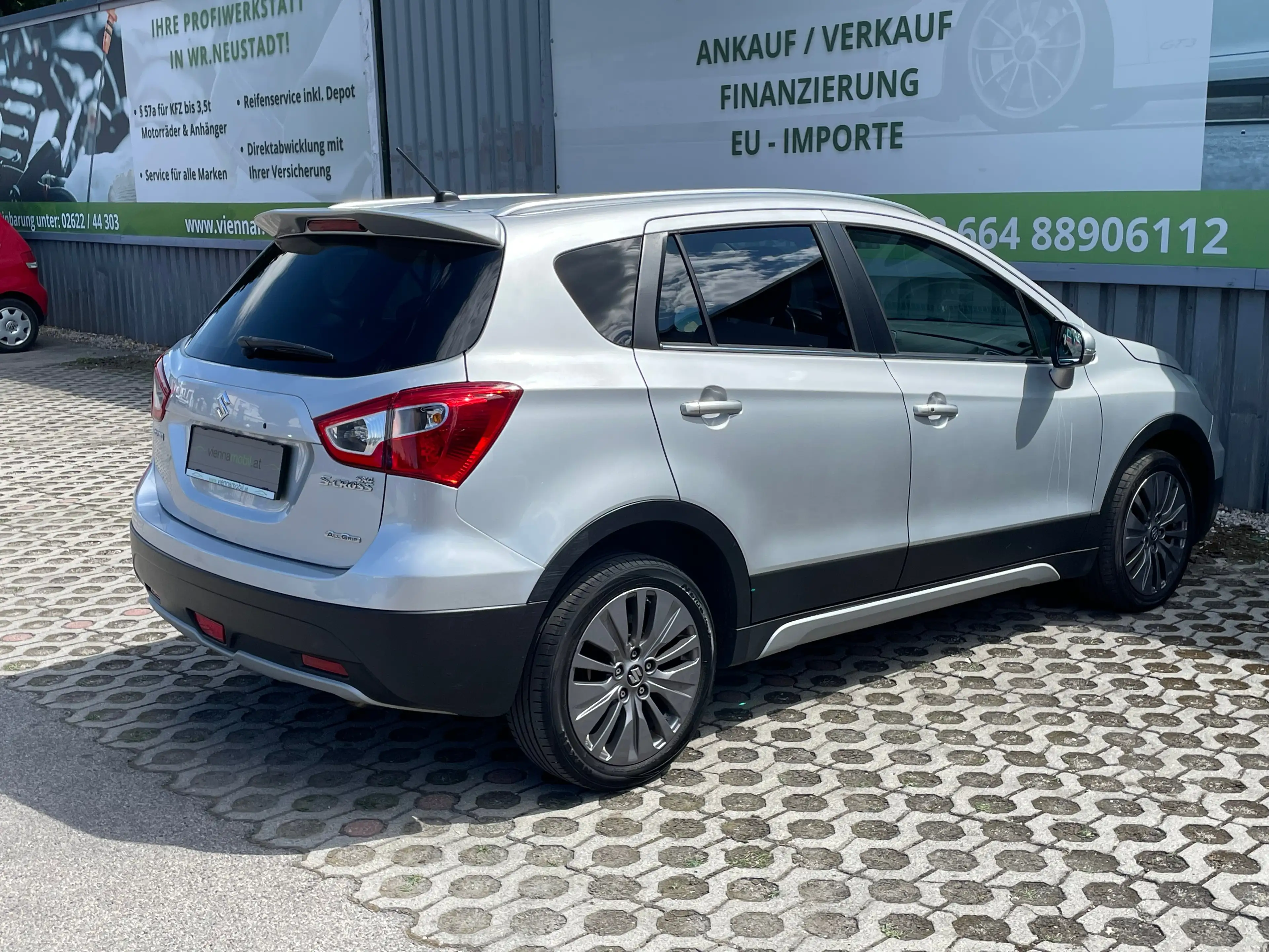 Suzuki SX4 S-Cross 1,6 DDiS 4x4 shine Aut. * 1. Besitz * — photo 6
