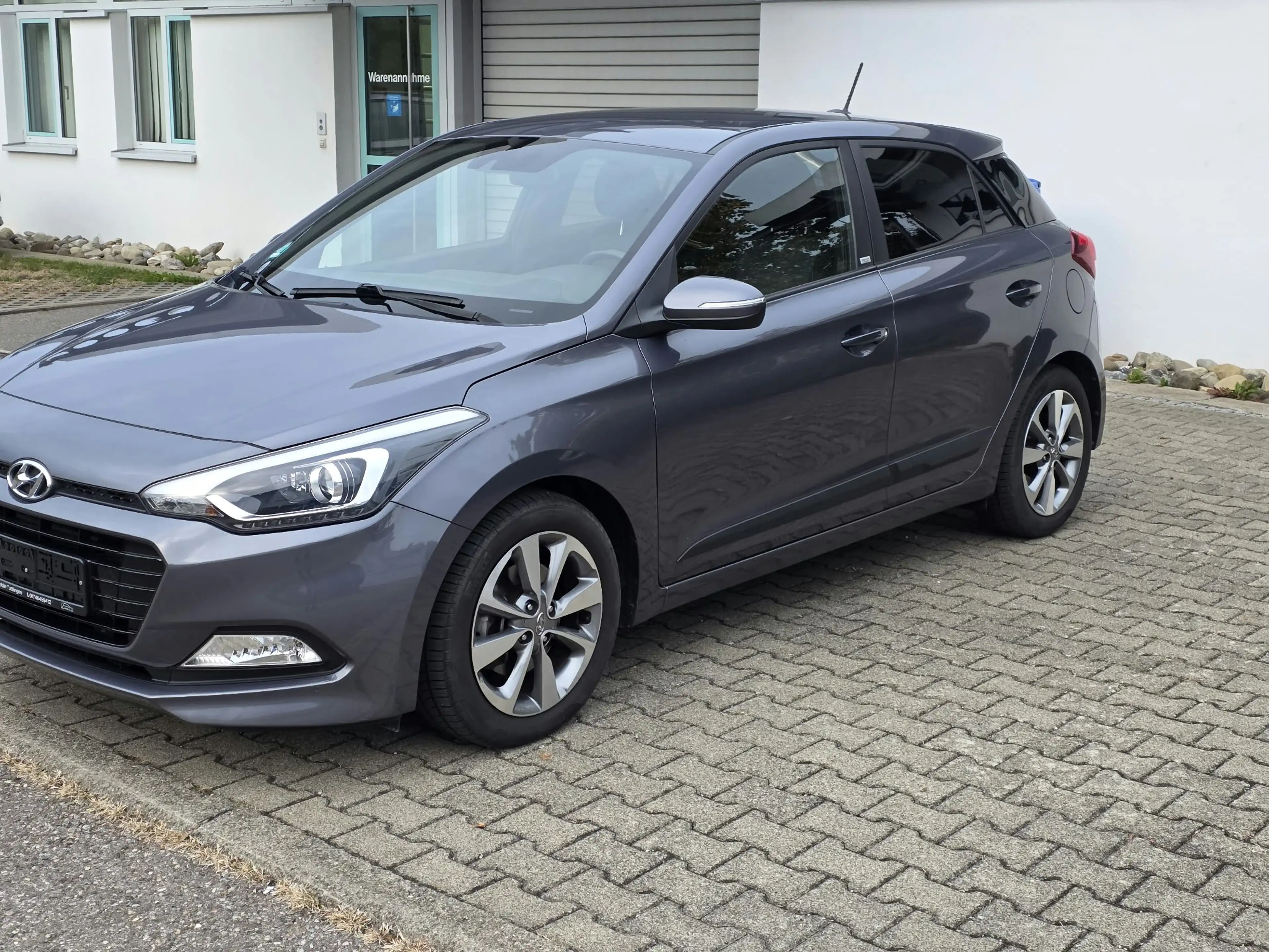 Hyundai i20 Passion *1. HAND; SCHECKHEFT; KAMERA; SHZ* — photo 8
